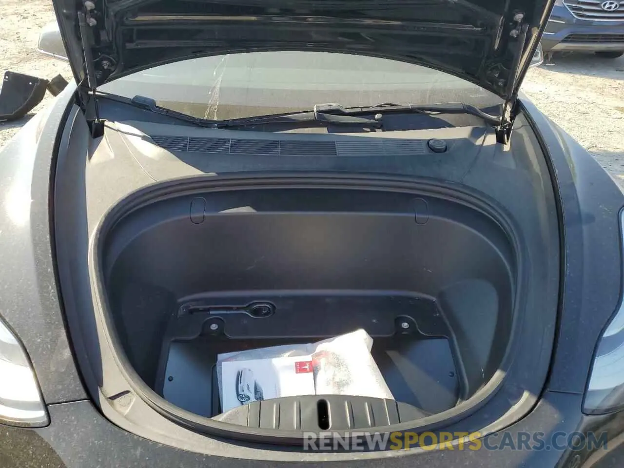 11 Photograph of a damaged car 5YJ3E1EB8KF197194 TESLA MODEL 3 2019