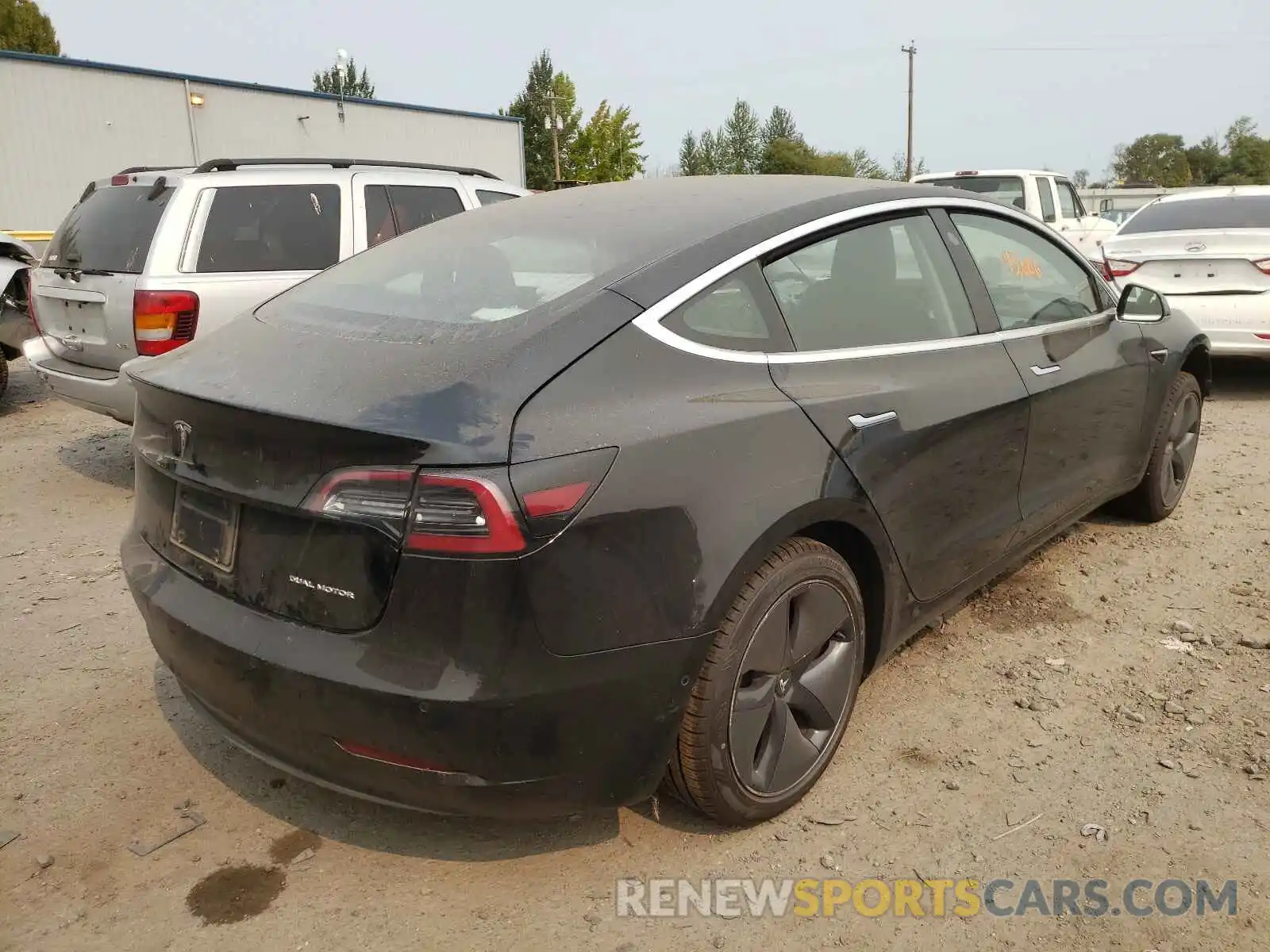 4 Photograph of a damaged car 5YJ3E1EB8KF199169 TESLA MODEL 3 2019