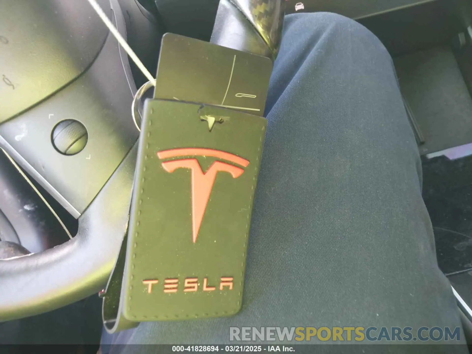 11 Photograph of a damaged car 5YJ3E1EB8KF208923 TESLA MODEL 3 2019