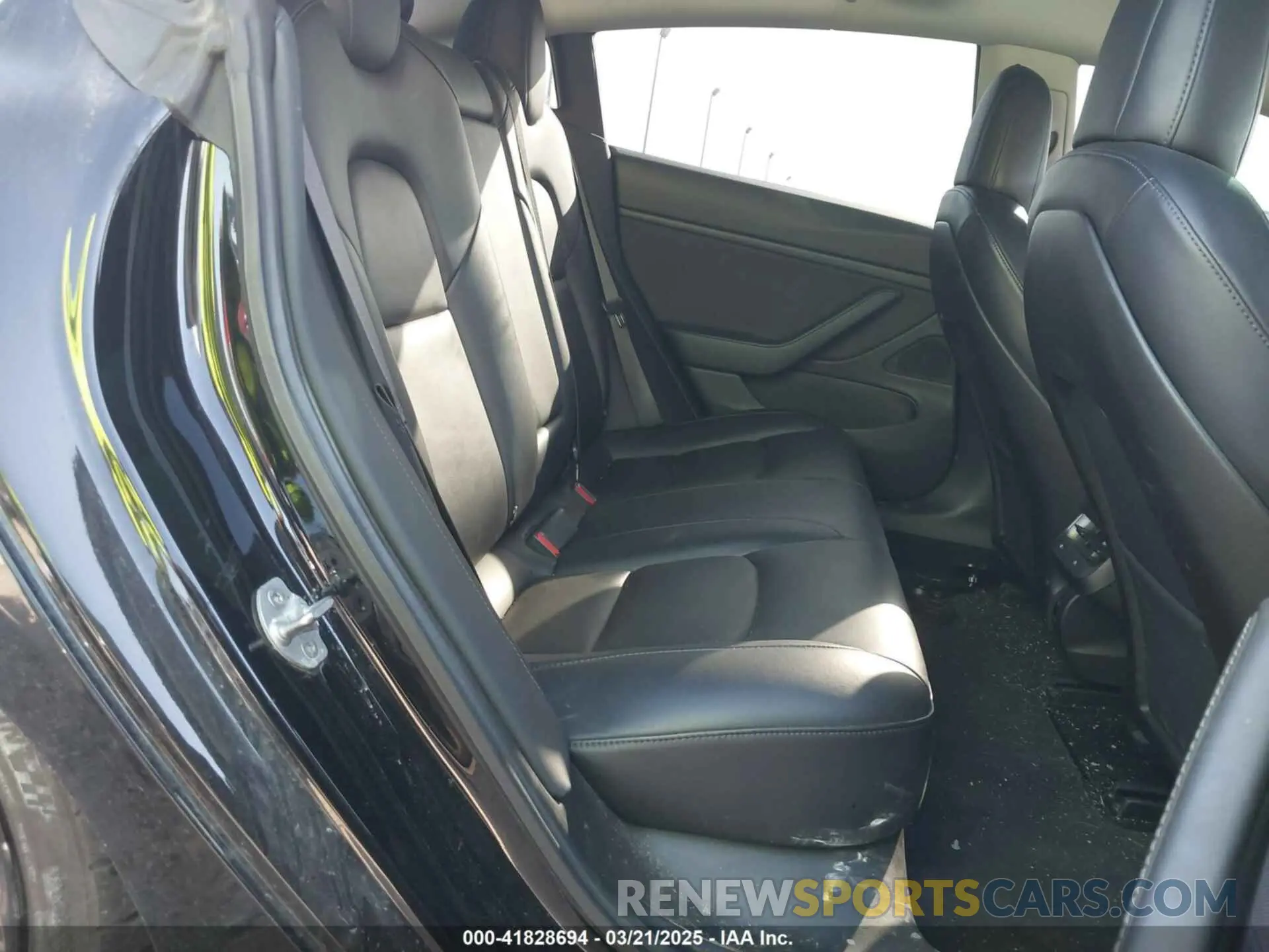 8 Photograph of a damaged car 5YJ3E1EB8KF208923 TESLA MODEL 3 2019