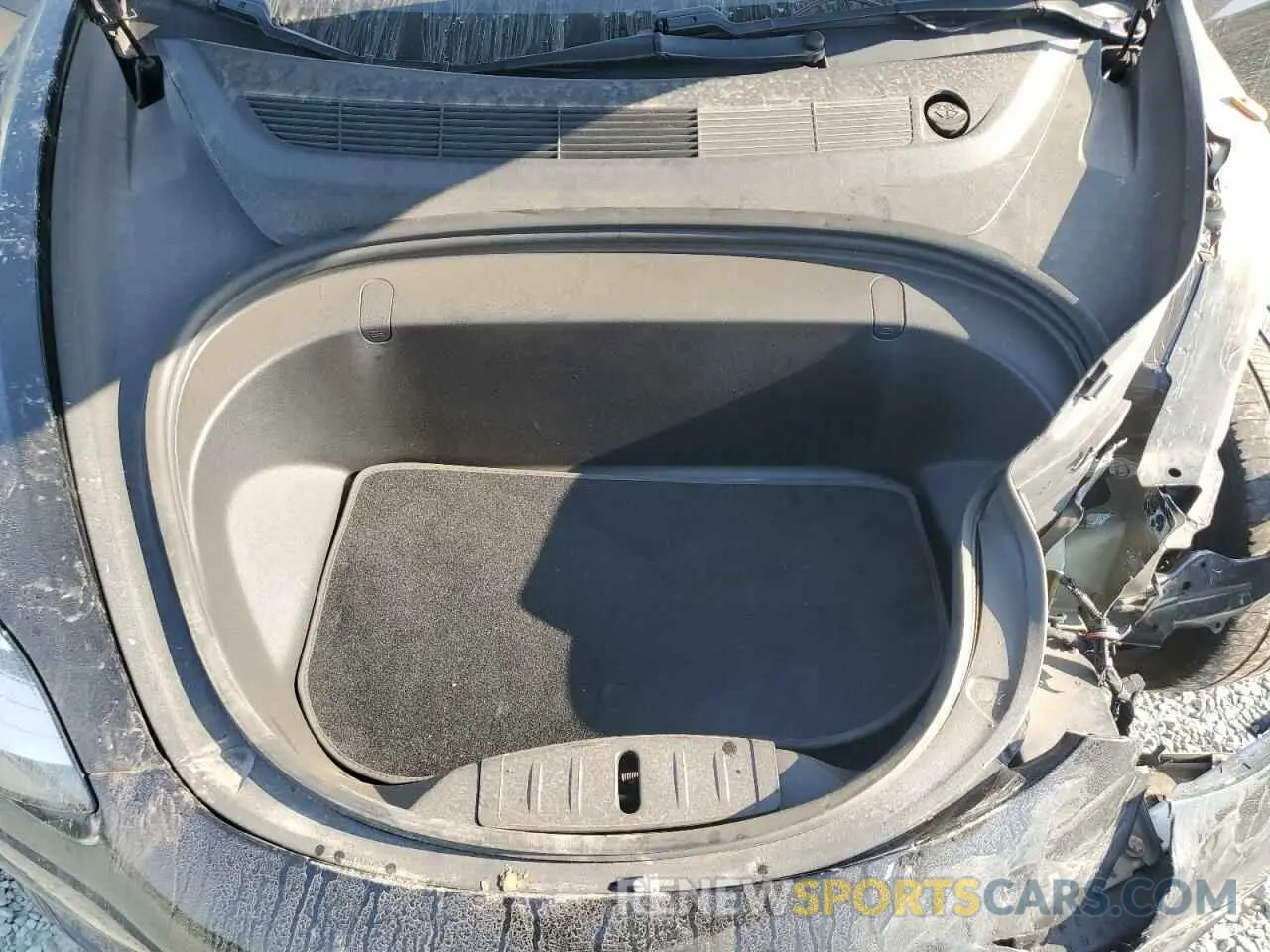 11 Photograph of a damaged car 5YJ3E1EB8KF385567 TESLA MODEL 3 2019