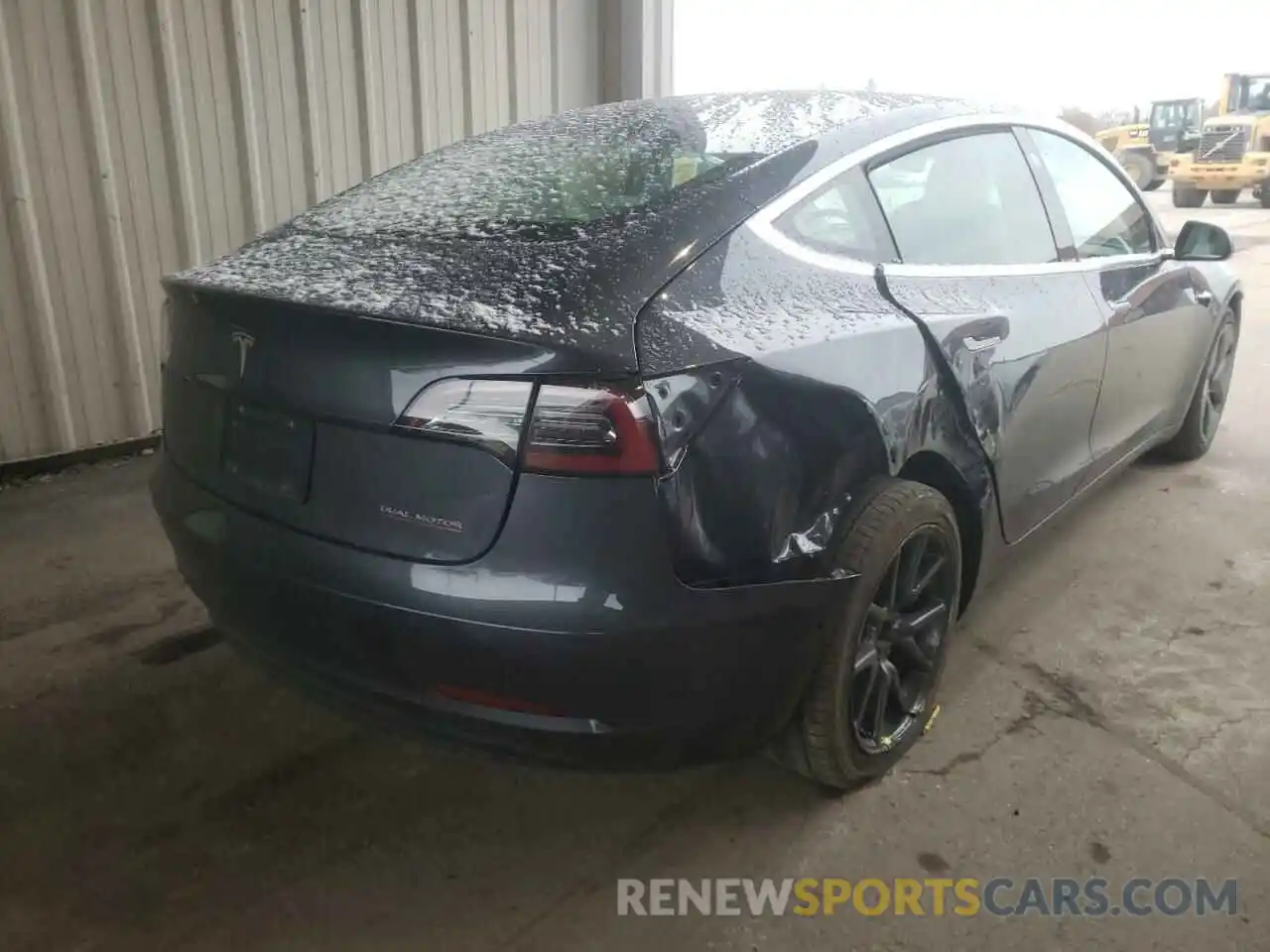 4 Photograph of a damaged car 5YJ3E1EB8KF390817 TESLA MODEL 3 2019