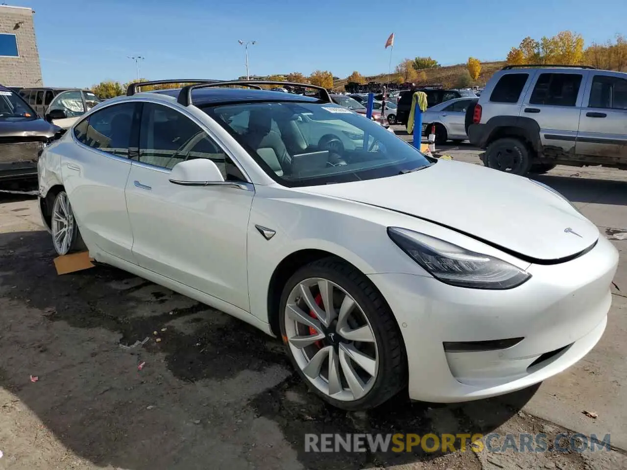 4 Photograph of a damaged car 5YJ3E1EB8KF393250 TESLA MODEL 3 2019