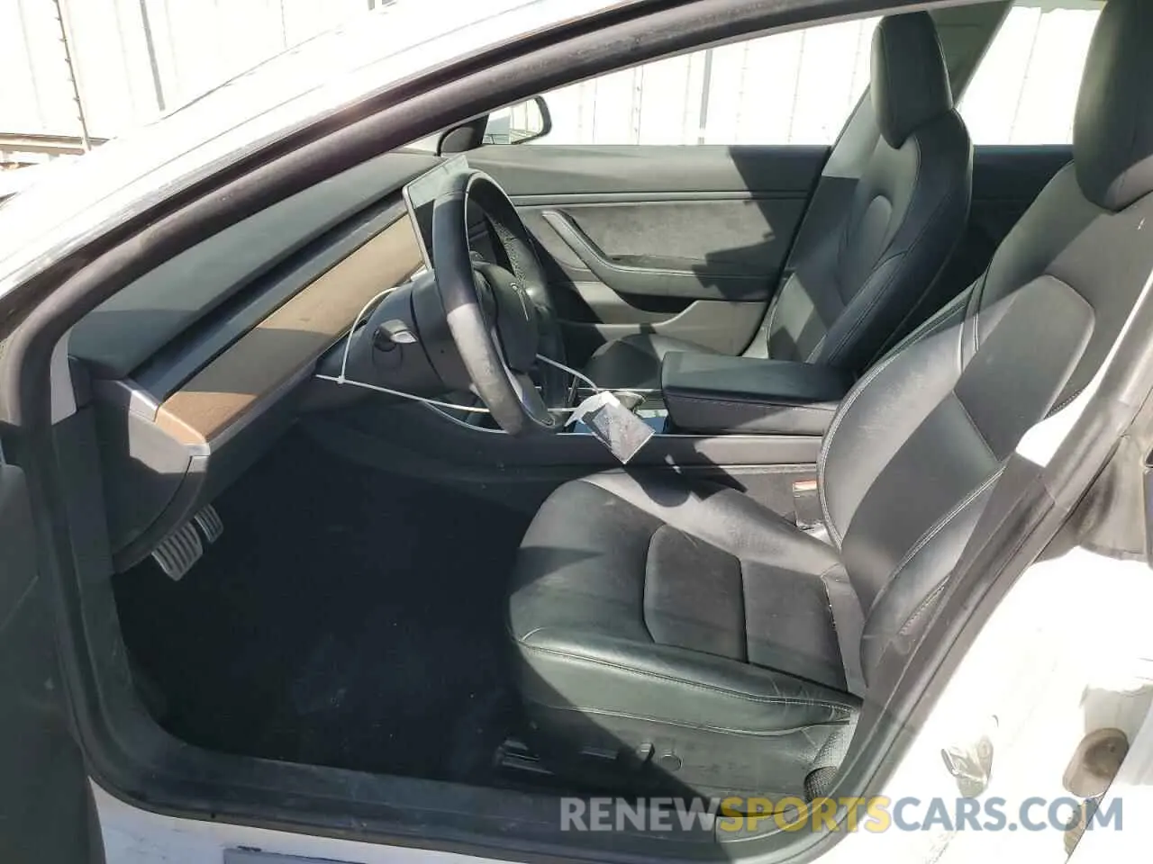 7 Photograph of a damaged car 5YJ3E1EB8KF393250 TESLA MODEL 3 2019