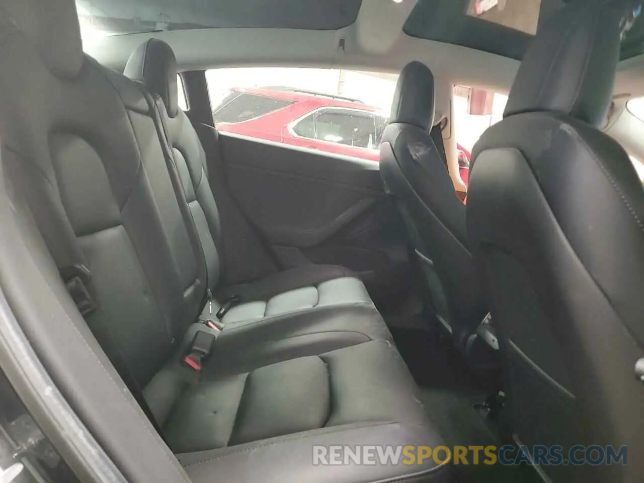 10 Photograph of a damaged car 5YJ3E1EB8KF441975 TESLA MODEL 3 2019