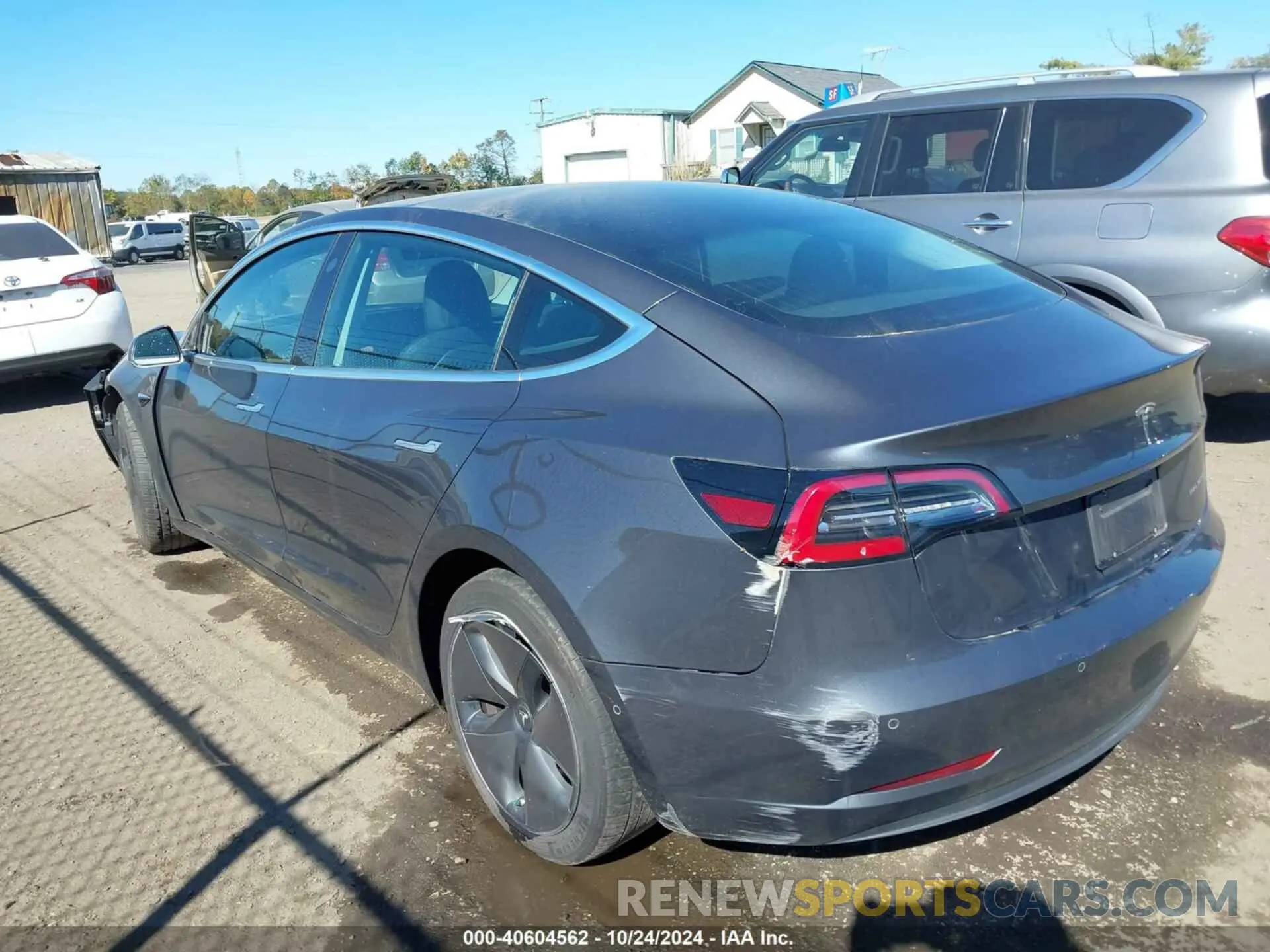 3 Photograph of a damaged car 5YJ3E1EB8KF510339 TESLA MODEL 3 2019