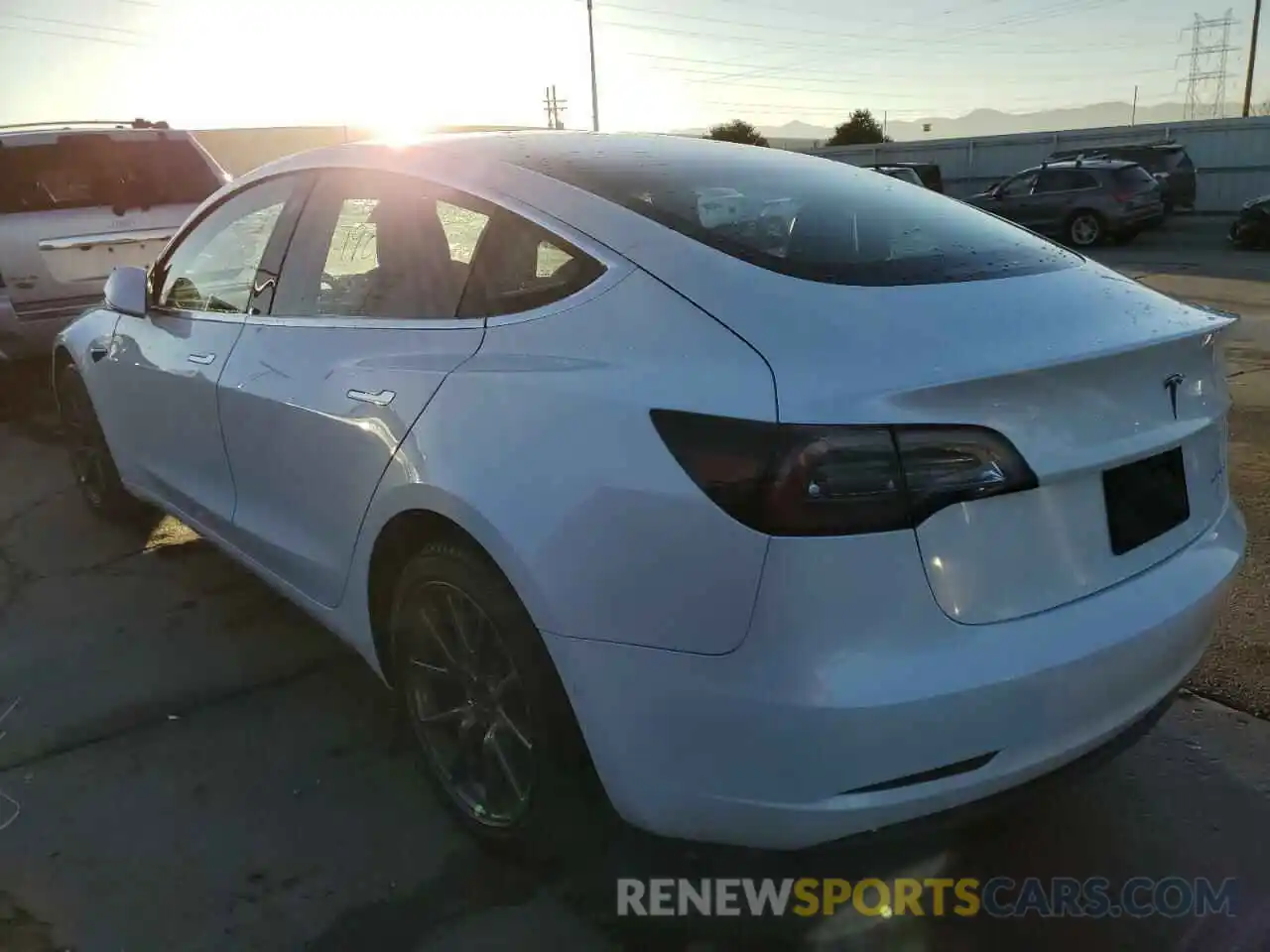 3 Photograph of a damaged car 5YJ3E1EB8KF510552 TESLA MODEL 3 2019