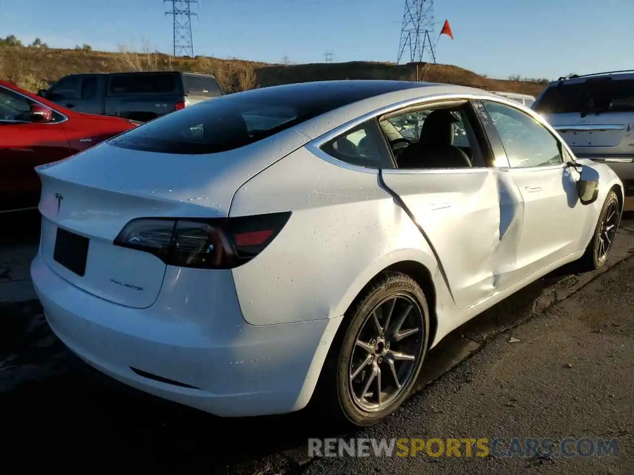 4 Photograph of a damaged car 5YJ3E1EB8KF510552 TESLA MODEL 3 2019