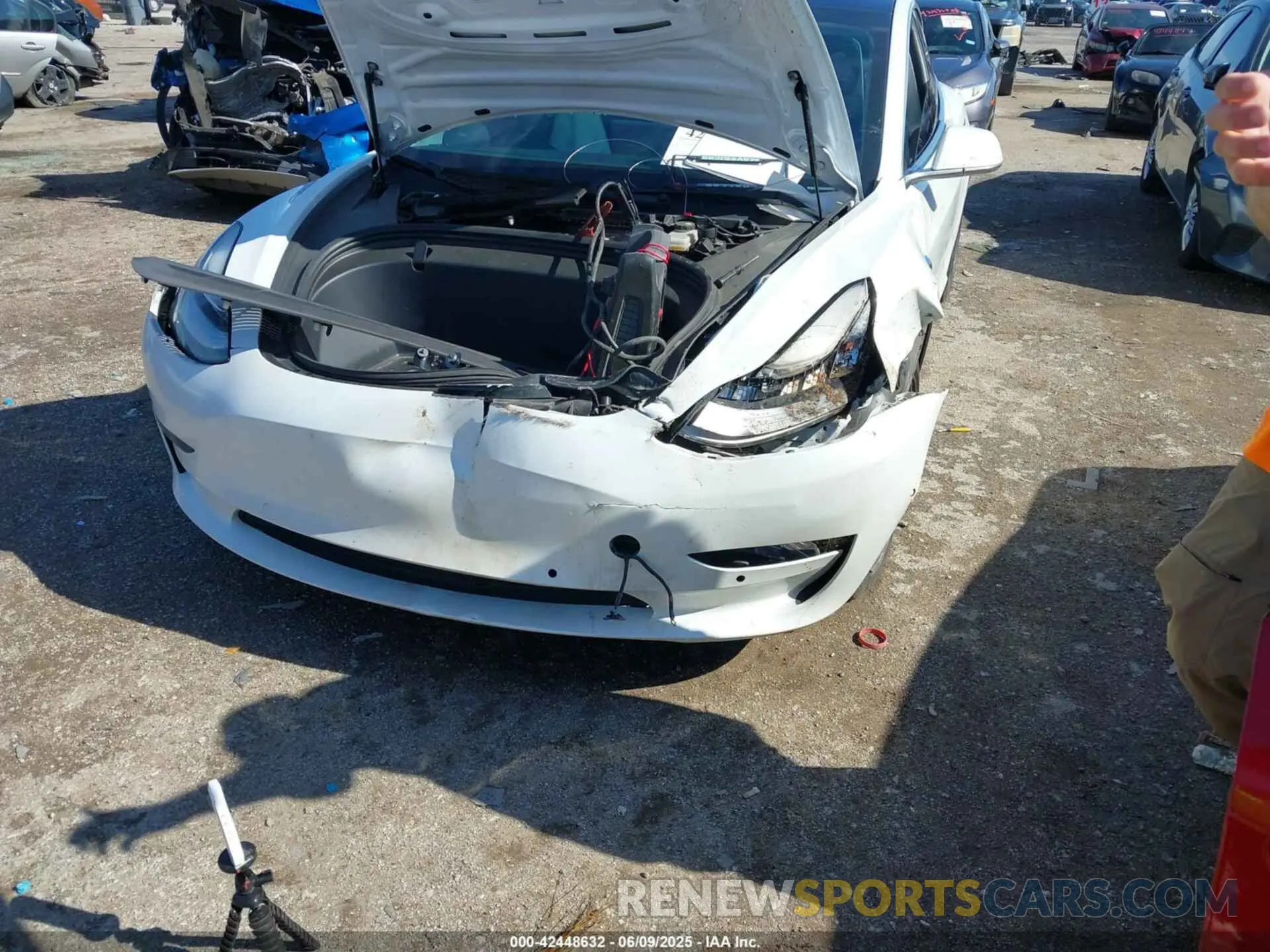 2 Photograph of a damaged car 5YJ3E1EB8KF510681 TESLA MODEL 3 2019
