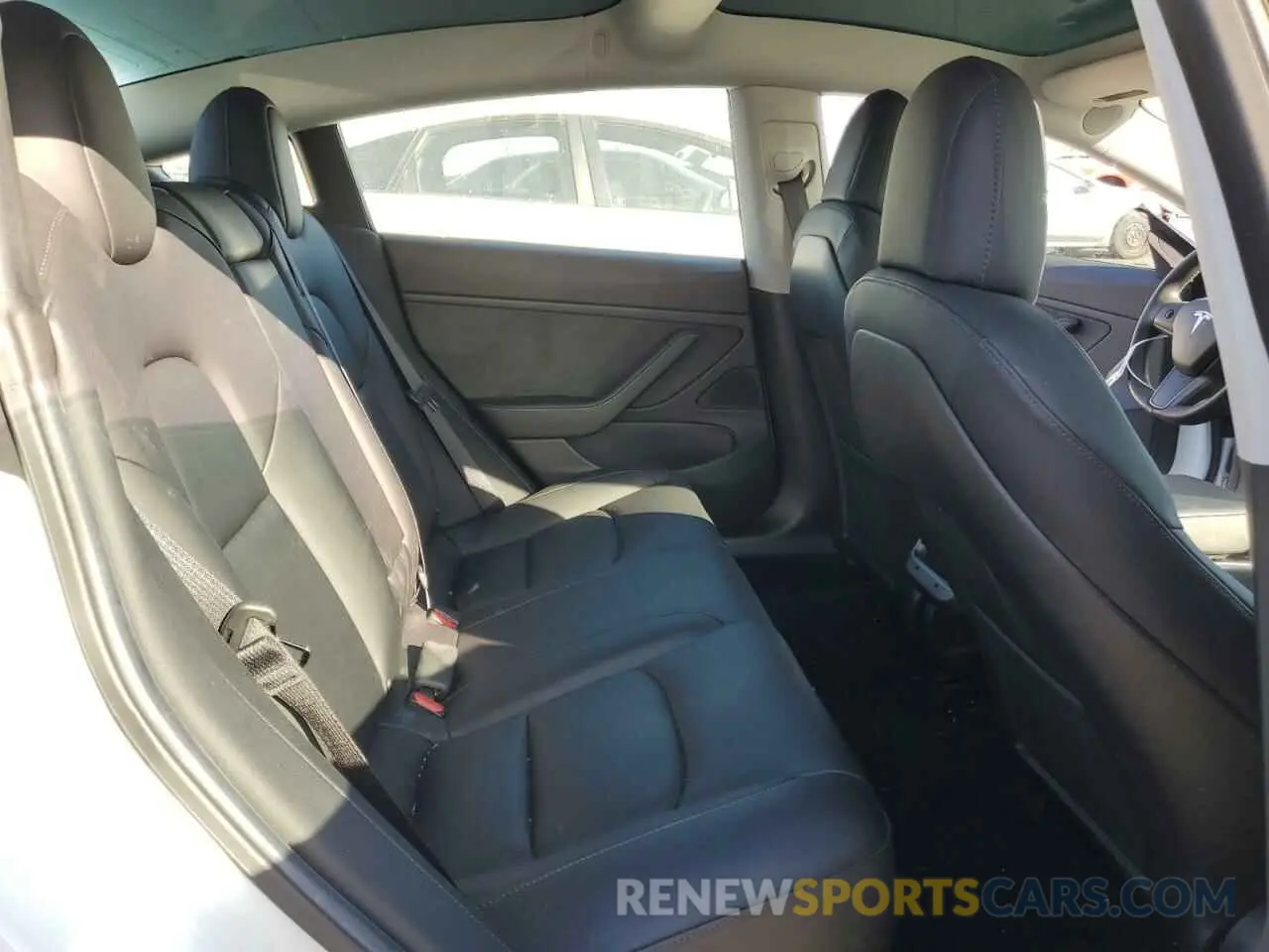 10 Photograph of a damaged car 5YJ3E1EB8KF511135 TESLA MODEL 3 2019