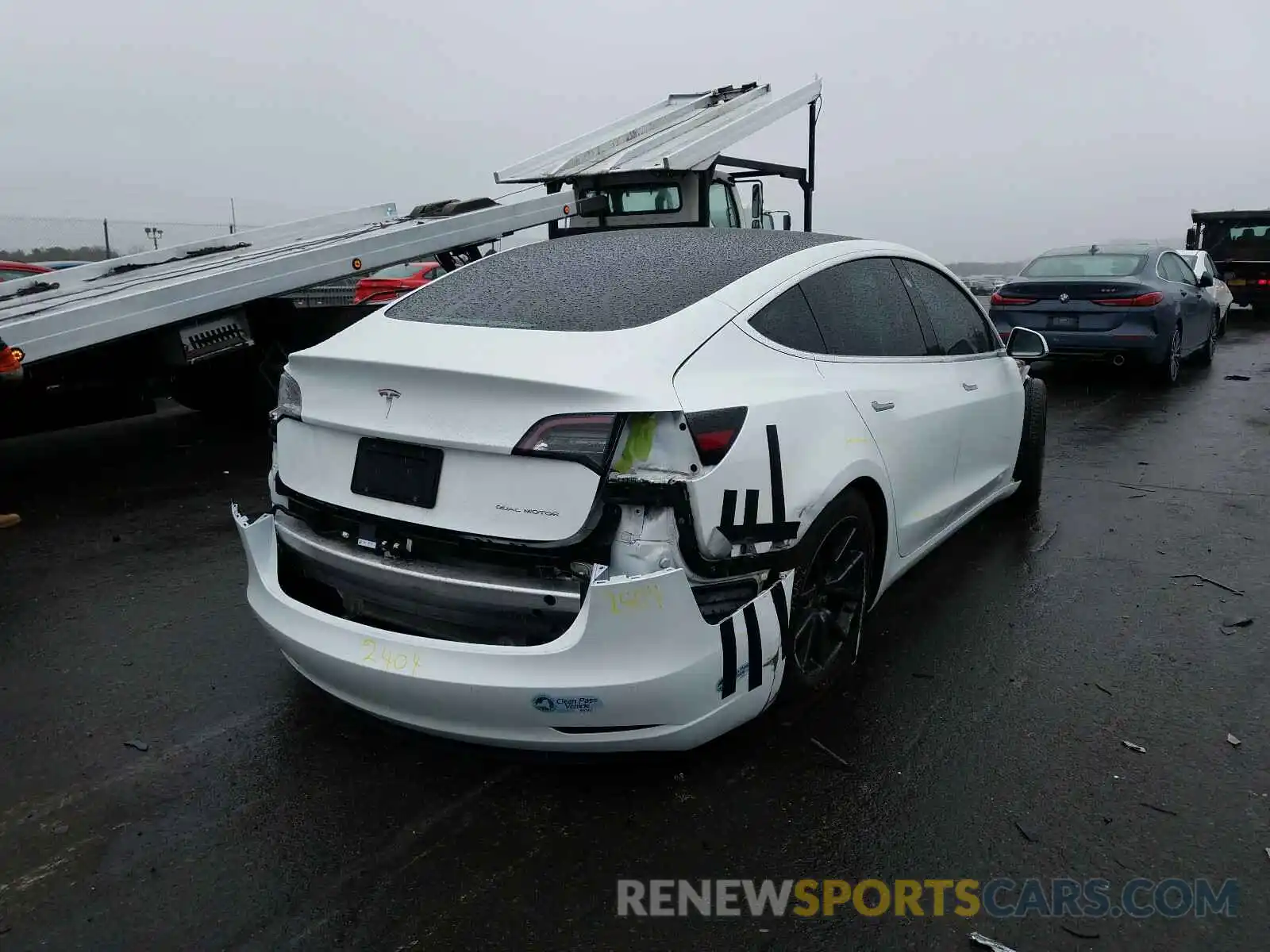 4 Photograph of a damaged car 5YJ3E1EB8KF511636 TESLA MODEL 3 2019