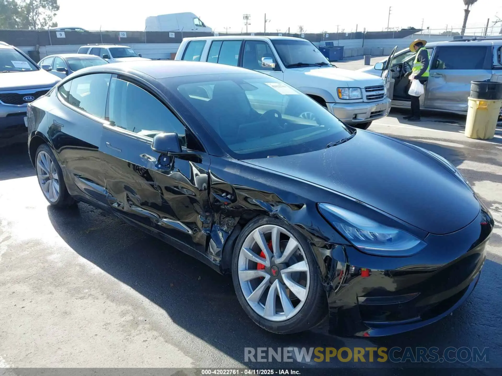 6 Photograph of a damaged car 5YJ3E1EB9KF186737 TESLA MODEL 3 2019