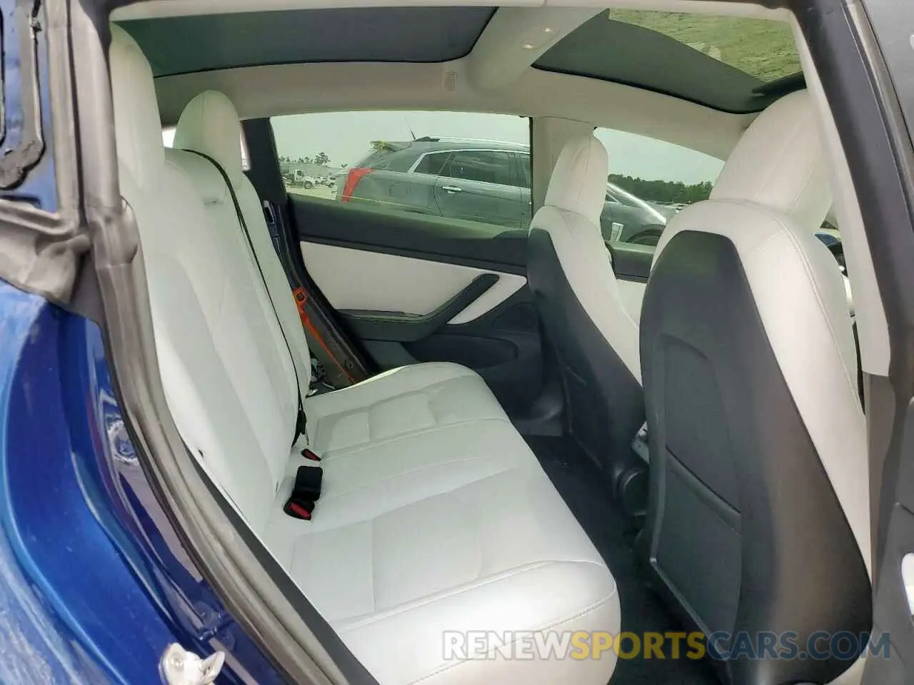 10 Photograph of a damaged car 5YJ3E1EB9KF195485 TESLA MODEL 3 2019
