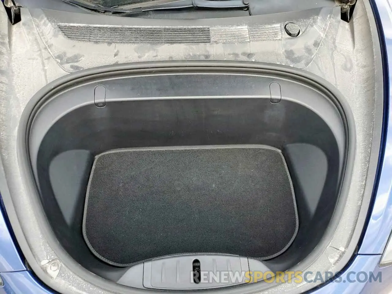 11 Photograph of a damaged car 5YJ3E1EB9KF195485 TESLA MODEL 3 2019