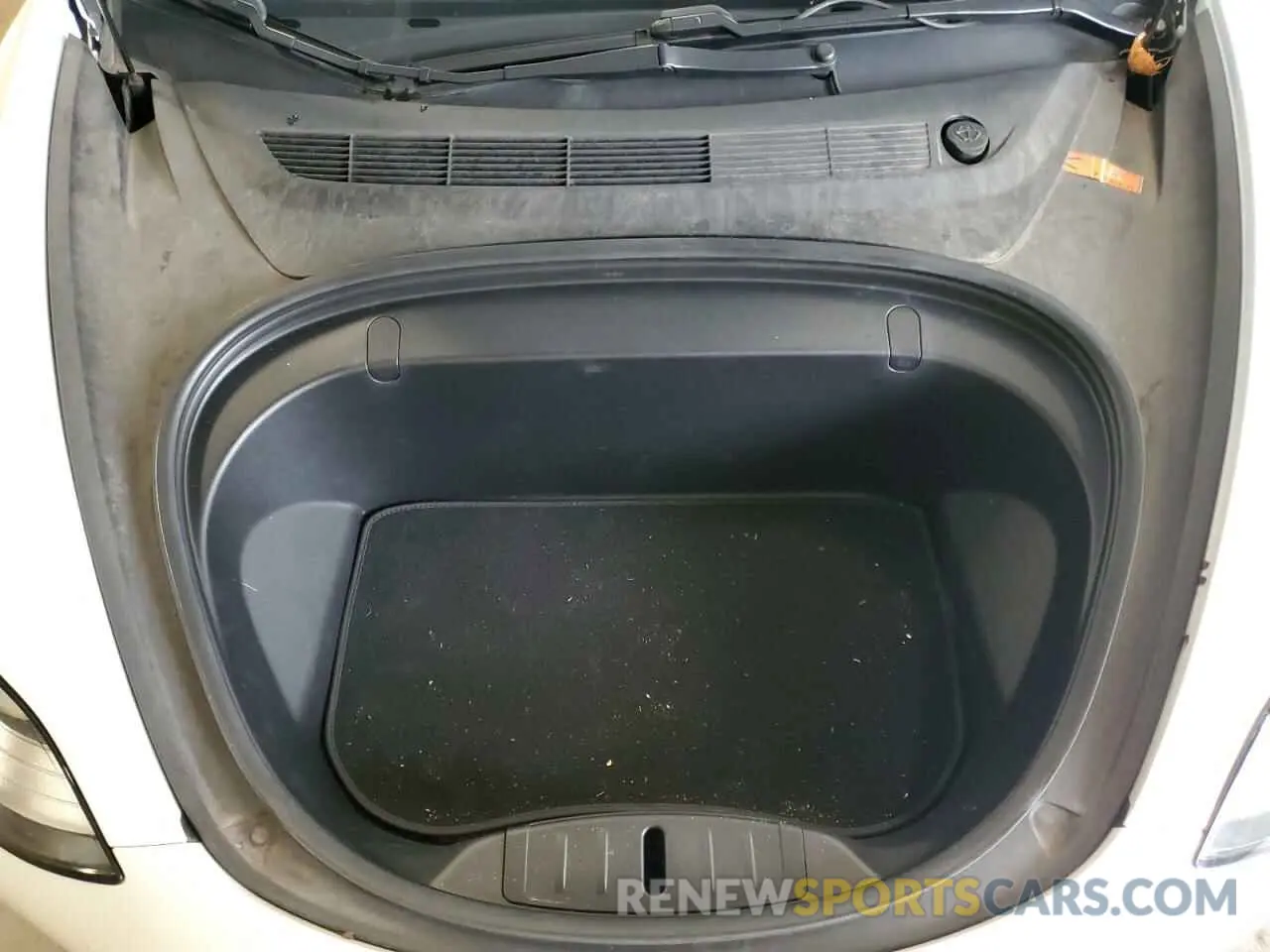 11 Photograph of a damaged car 5YJ3E1EB9KF211636 TESLA MODEL 3 2019