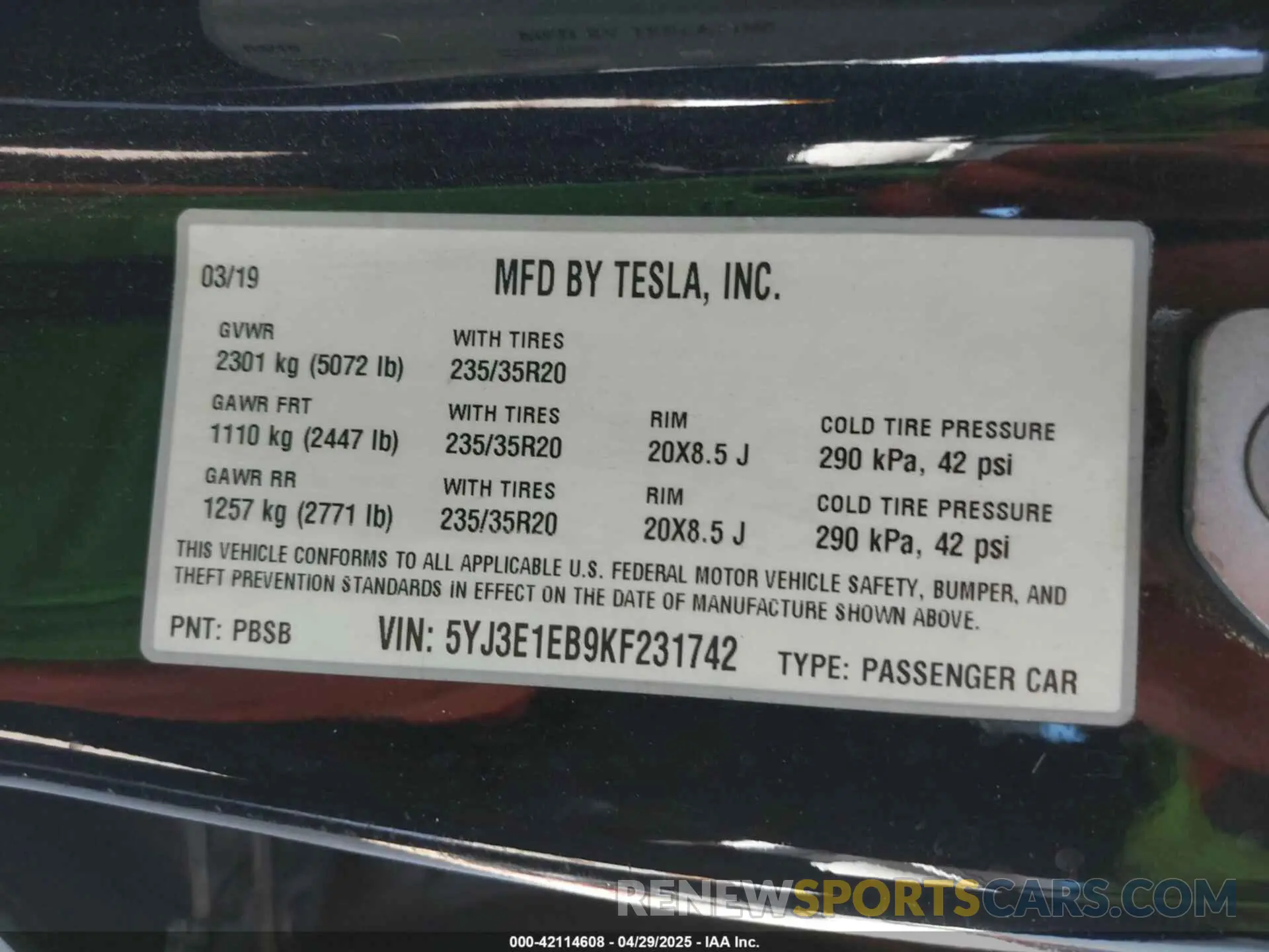 9 Photograph of a damaged car 5YJ3E1EB9KF231742 TESLA MODEL 3 2019