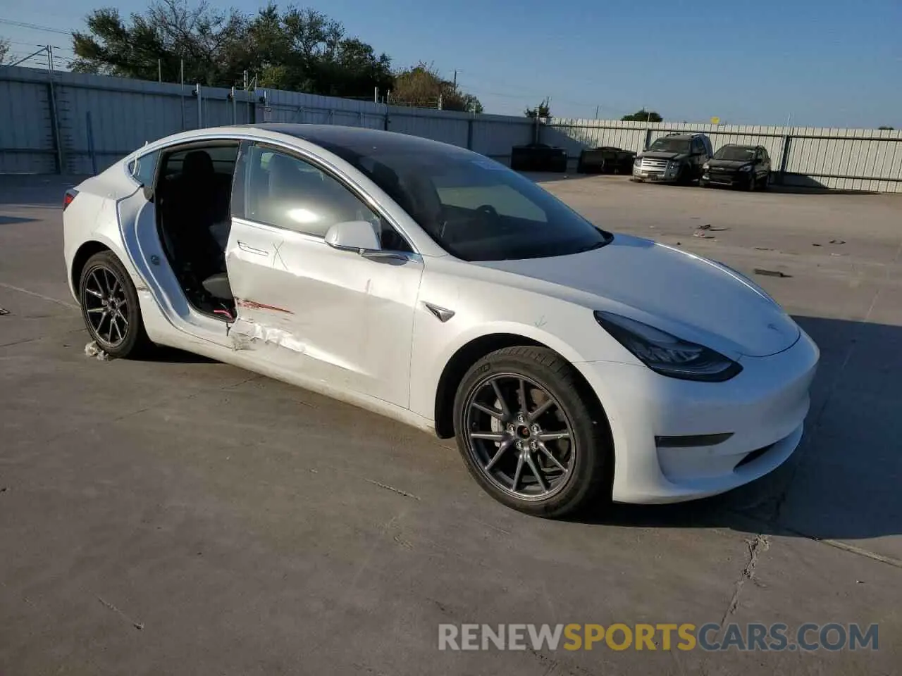 4 Photograph of a damaged car 5YJ3E1EB9KF388235 TESLA MODEL 3 2019