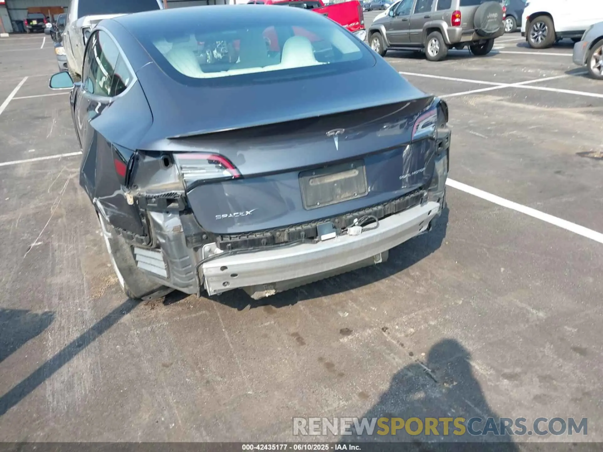 6 Photograph of a damaged car 5YJ3E1EB9KF391698 TESLA MODEL 3 2019