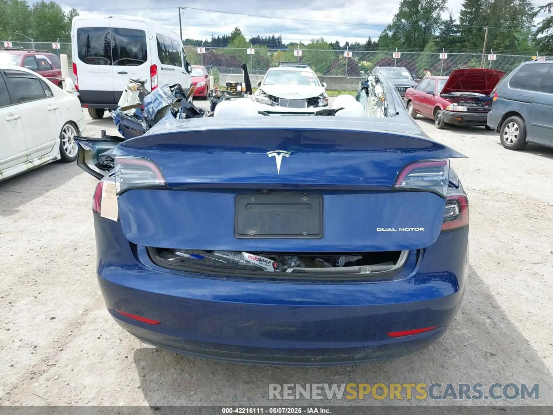 15 Photograph of a damaged car 5YJ3E1EB9KF392091 TESLA MODEL 3 2019