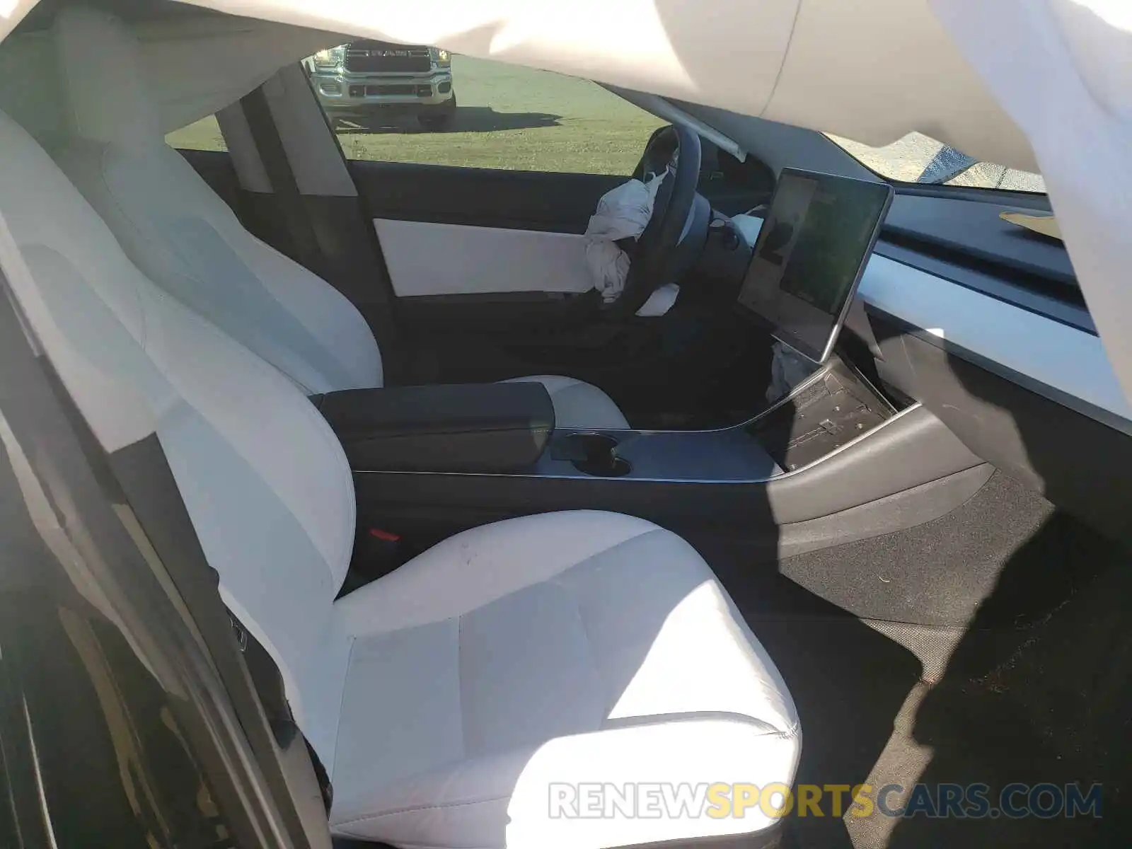 5 Photograph of a damaged car 5YJ3E1EB9KF406698 TESLA MODEL 3 2019