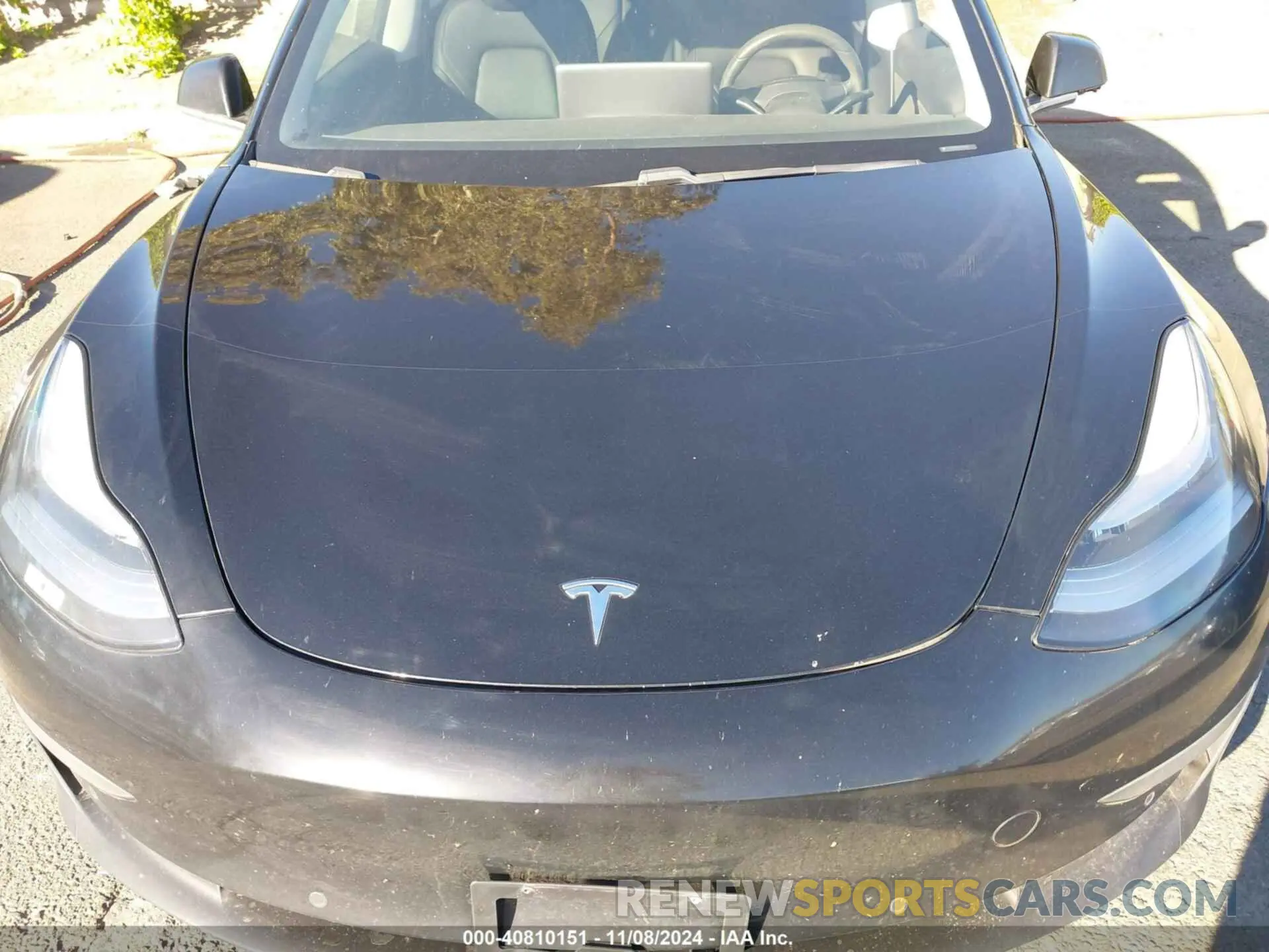 10 Photograph of a damaged car 5YJ3E1EB9KF425655 TESLA MODEL 3 2019