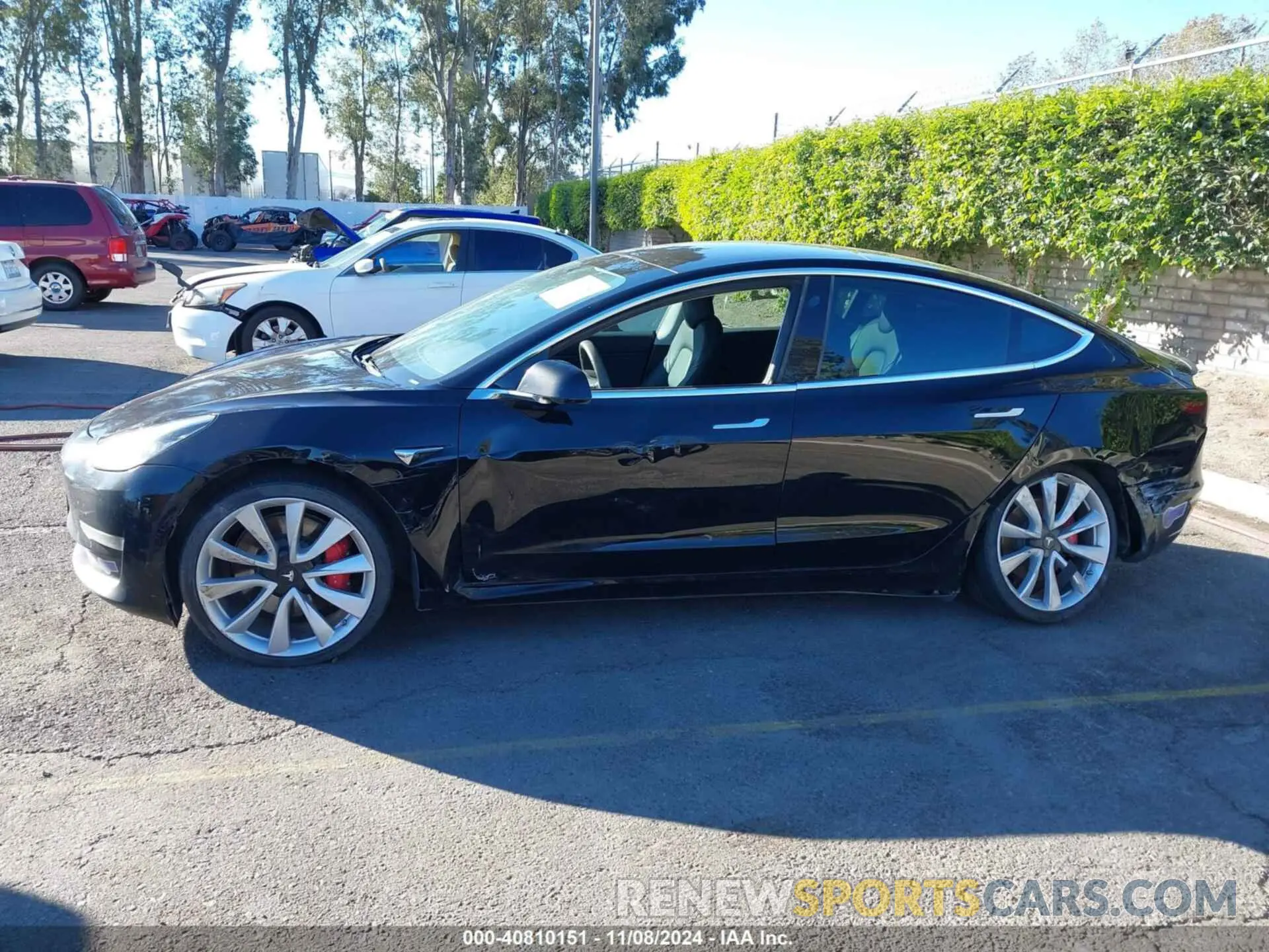 14 Photograph of a damaged car 5YJ3E1EB9KF425655 TESLA MODEL 3 2019
