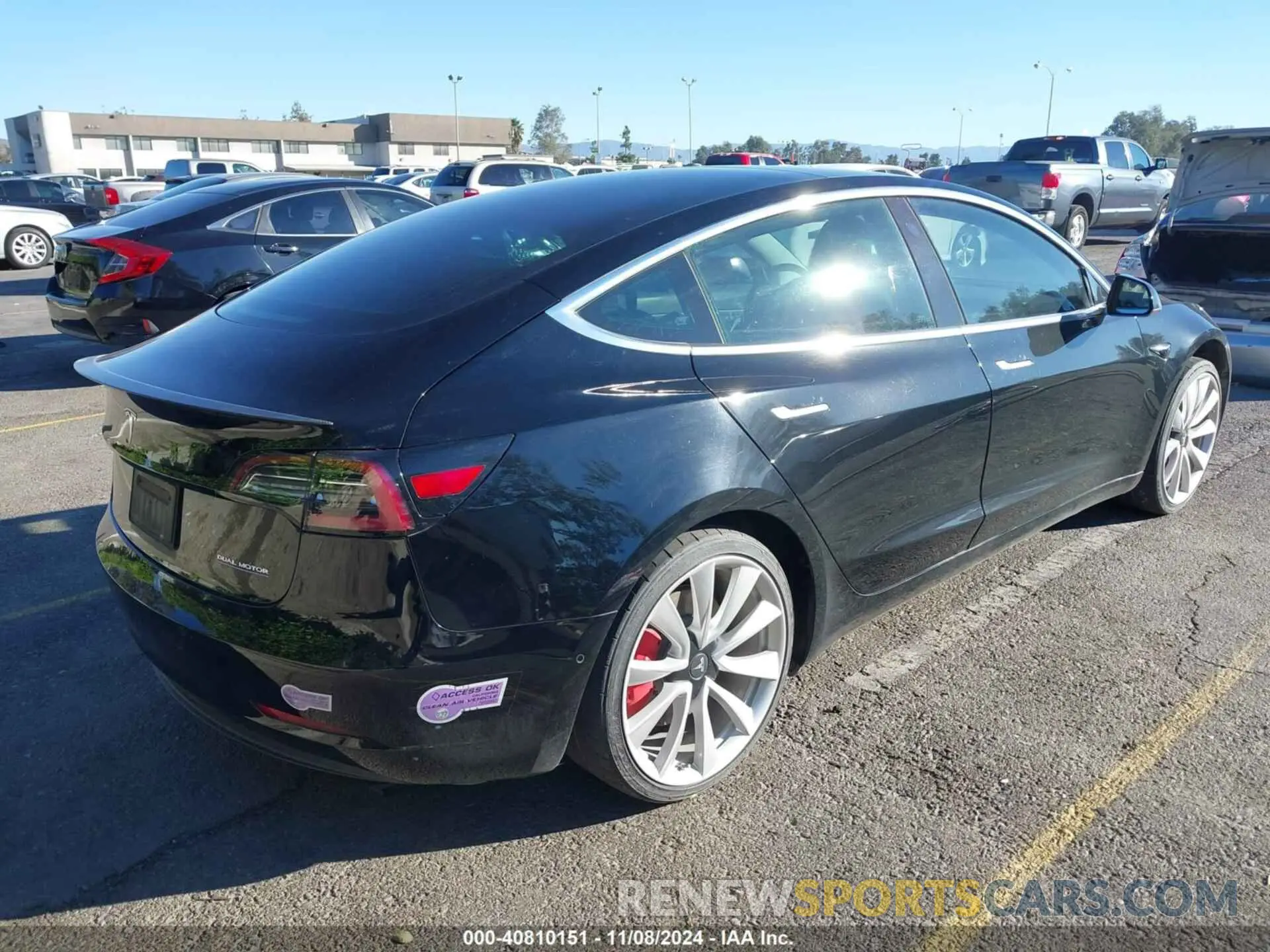 4 Photograph of a damaged car 5YJ3E1EB9KF425655 TESLA MODEL 3 2019