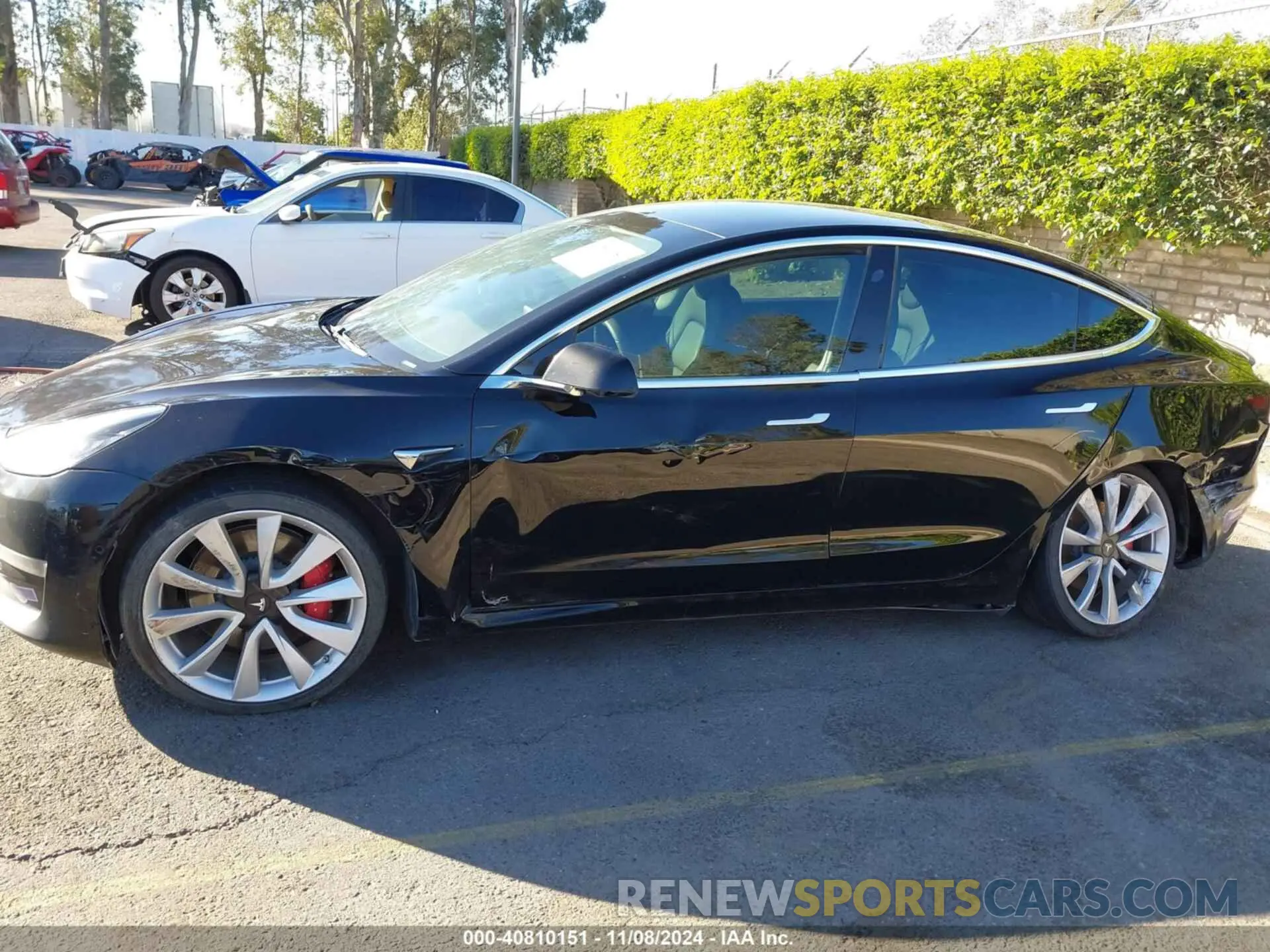 6 Photograph of a damaged car 5YJ3E1EB9KF425655 TESLA MODEL 3 2019