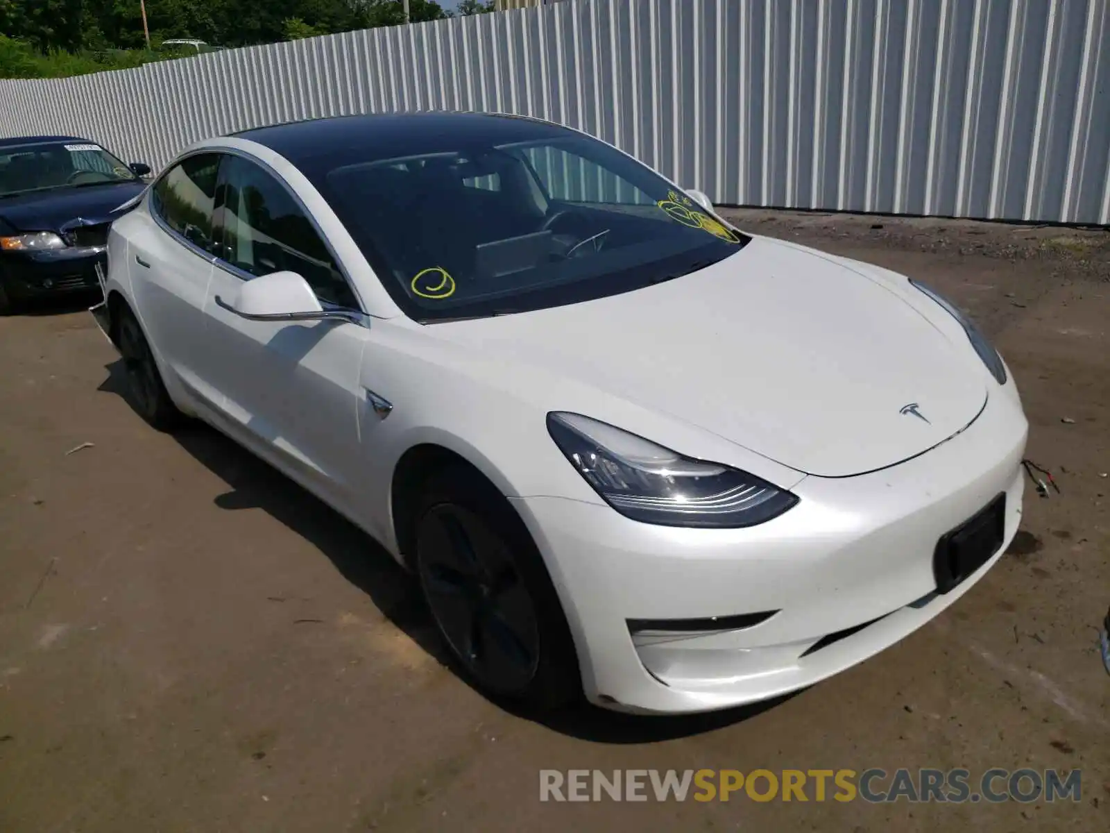 1 Photograph of a damaged car 5YJ3E1EB9KF433495 TESLA MODEL 3 2019