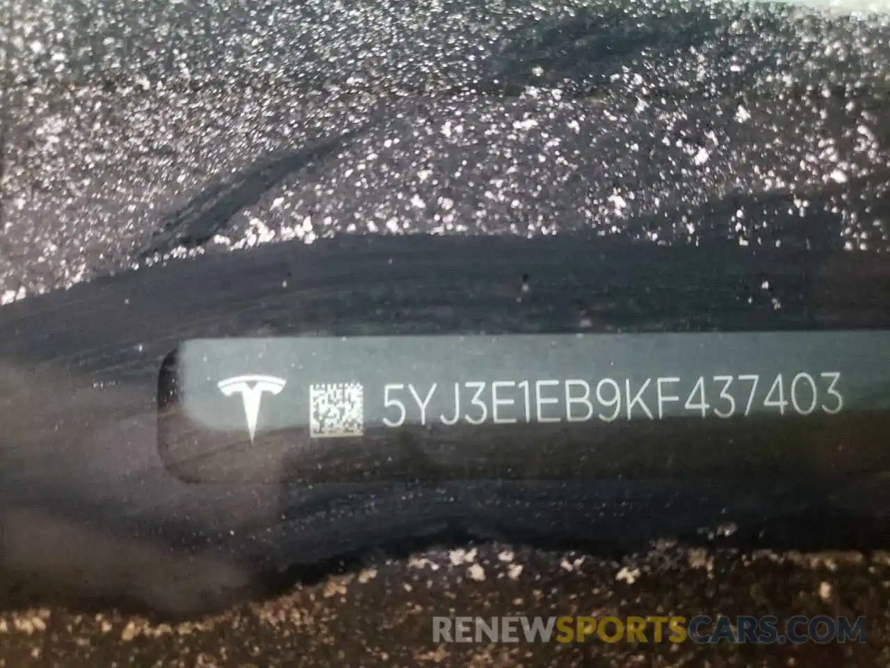 10 Photograph of a damaged car 5YJ3E1EB9KF437403 TESLA MODEL 3 2019