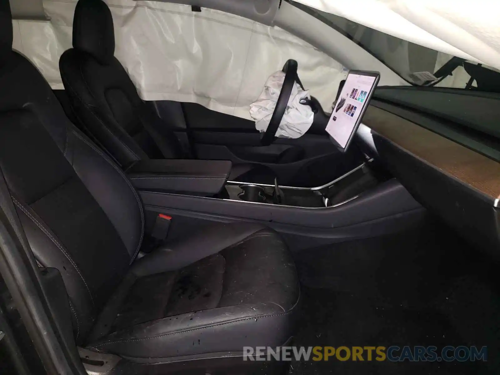 5 Photograph of a damaged car 5YJ3E1EB9KF510172 TESLA MODEL 3 2019