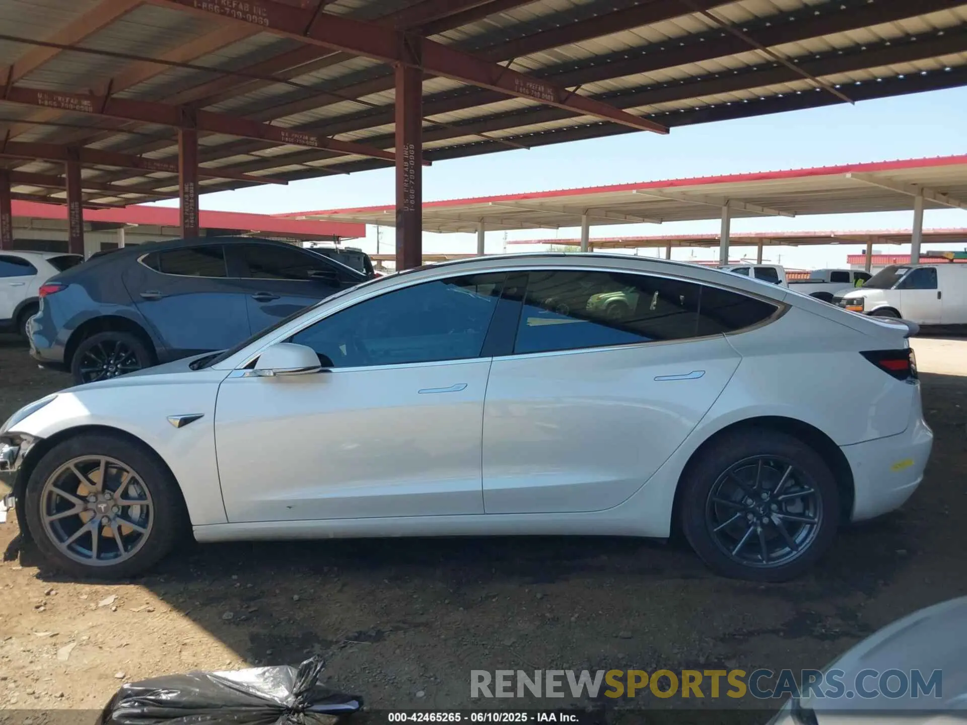 14 Photograph of a damaged car 5YJ3E1EB9KF511161 TESLA MODEL 3 2019