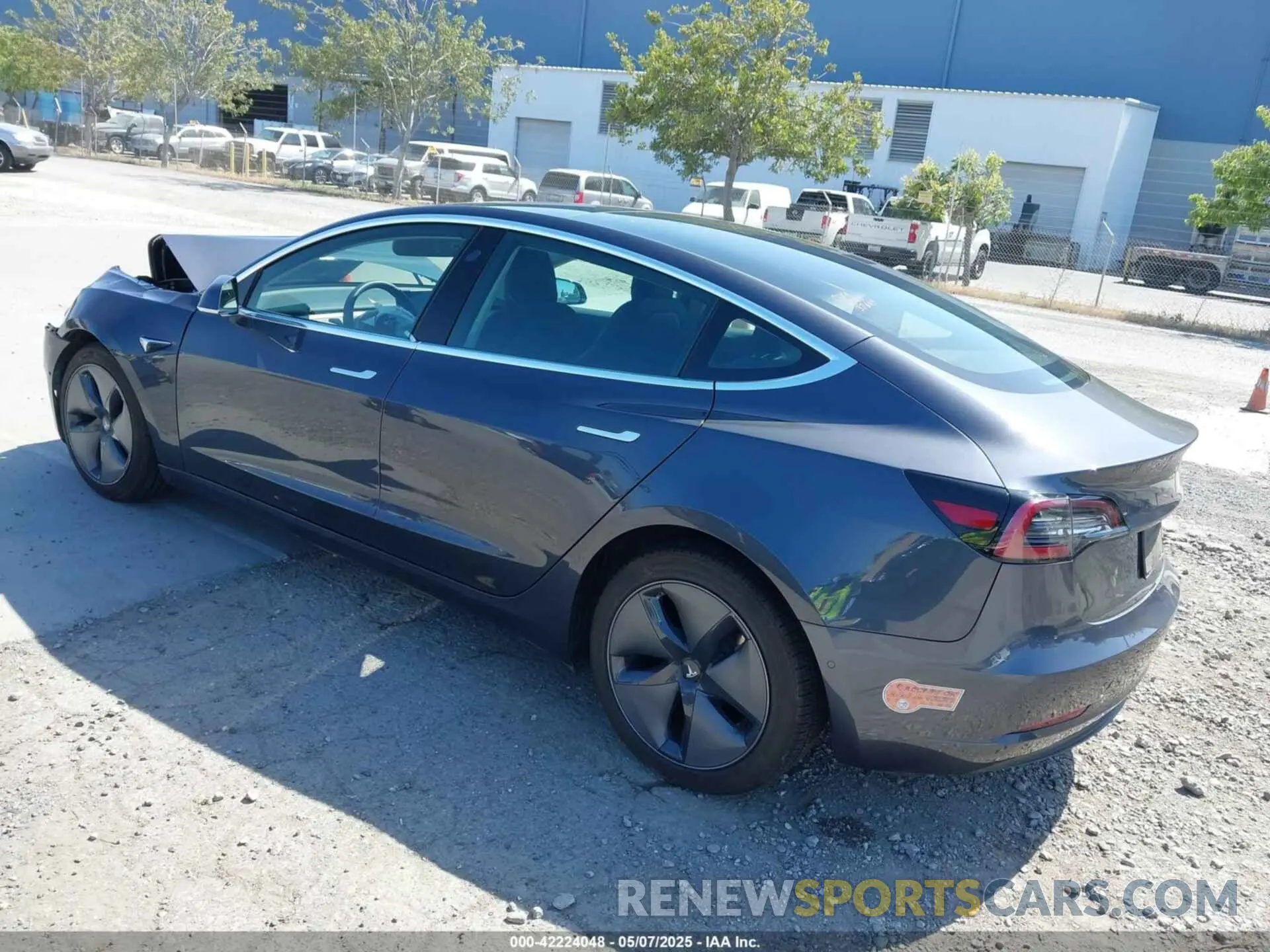 3 Photograph of a damaged car 5YJ3E1EB9KF526596 TESLA MODEL 3 2019