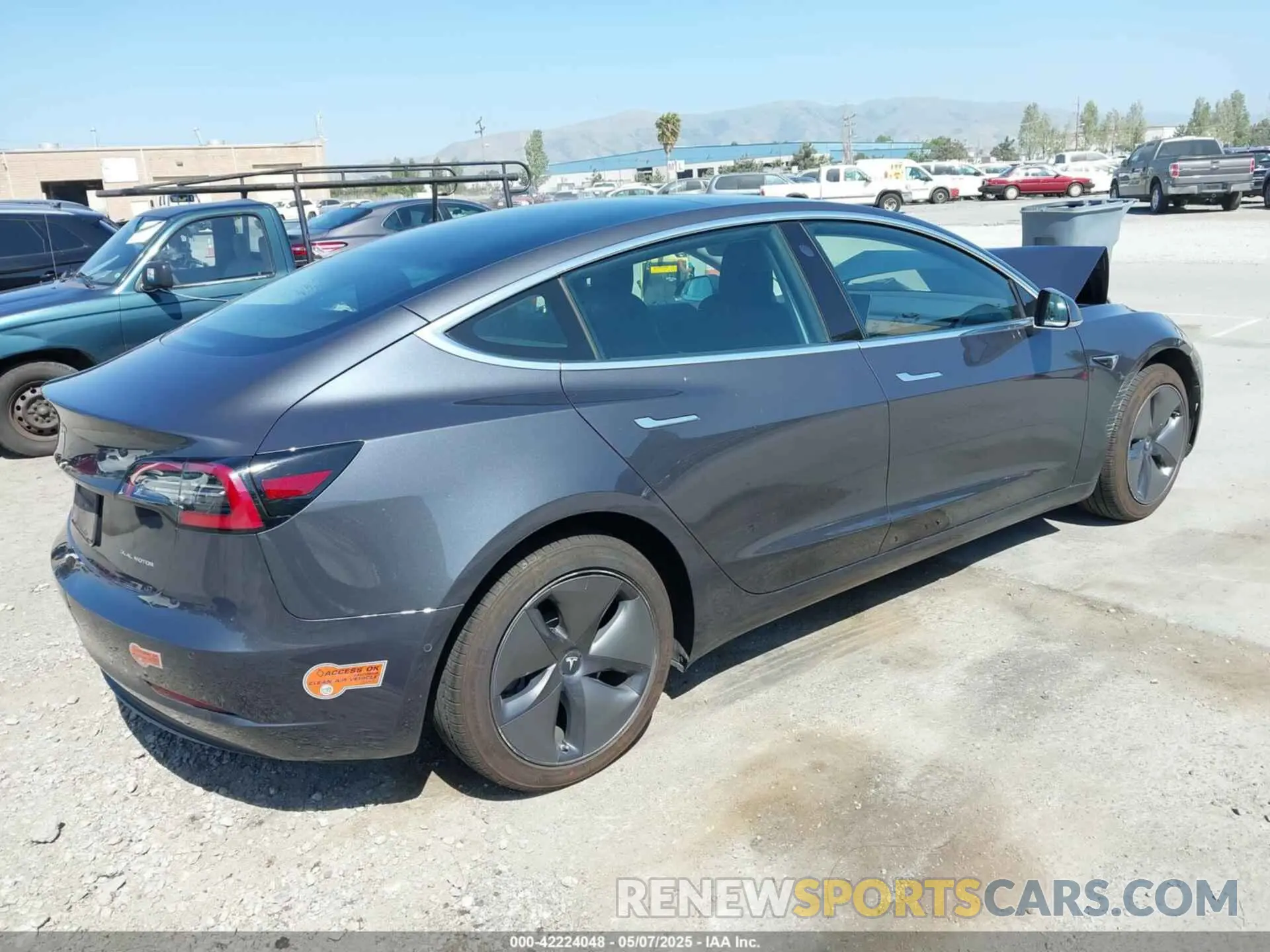 4 Photograph of a damaged car 5YJ3E1EB9KF526596 TESLA MODEL 3 2019