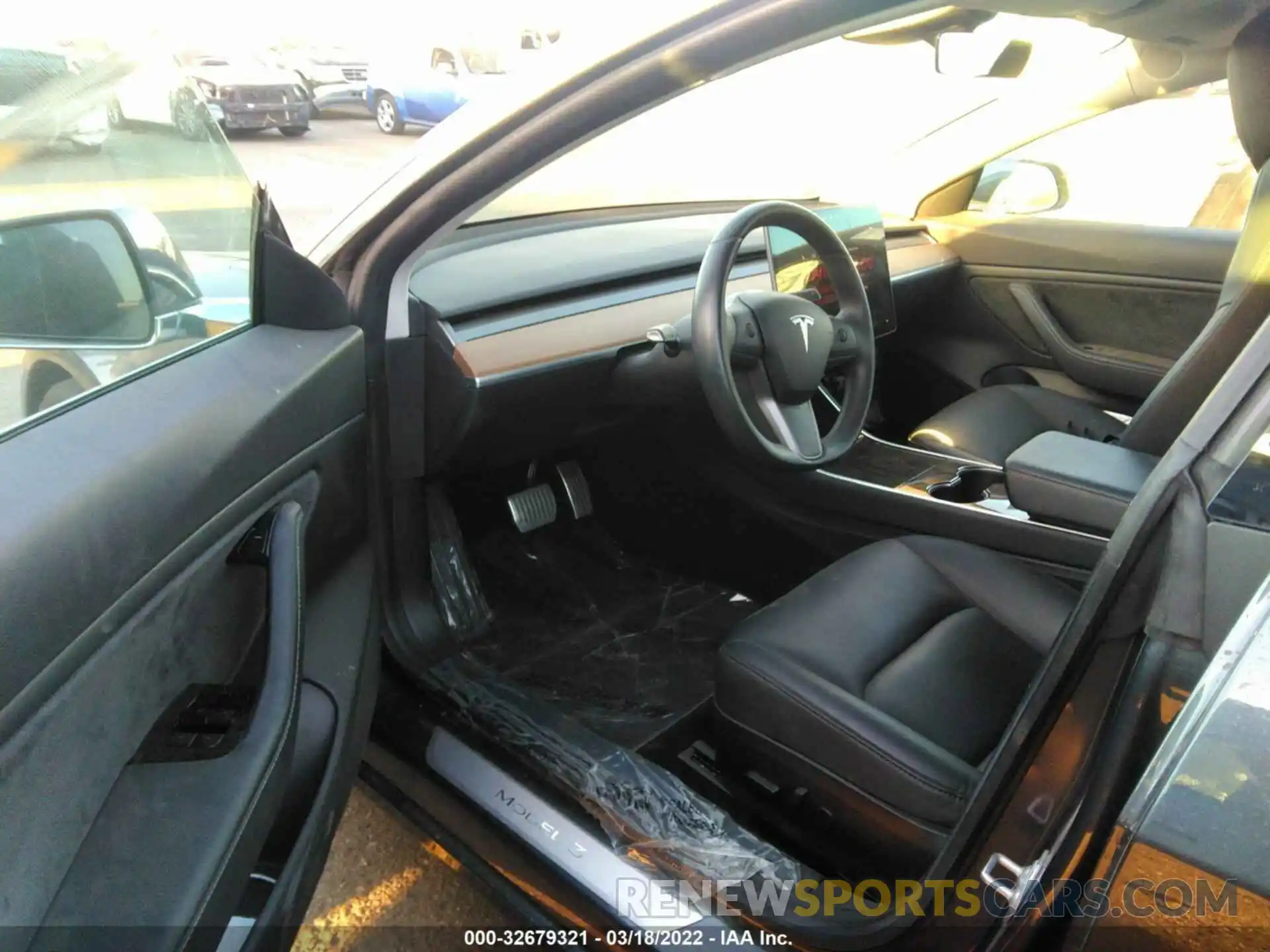 5 Photograph of a damaged car 5YJ3E1EBXKF192160 TESLA MODEL 3 2019