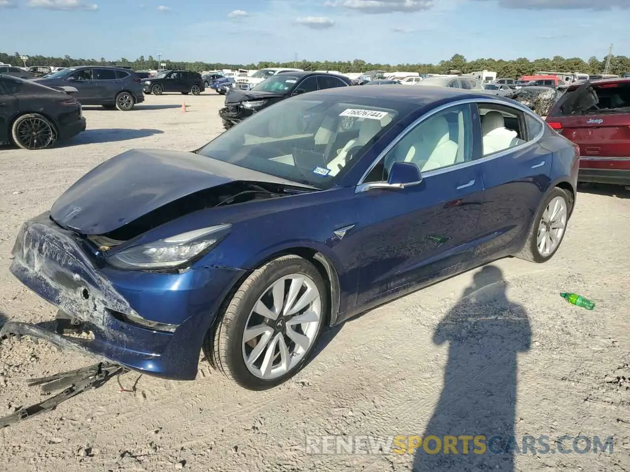 1 Photograph of a damaged car 5YJ3E1EBXKF192501 TESLA MODEL 3 2019