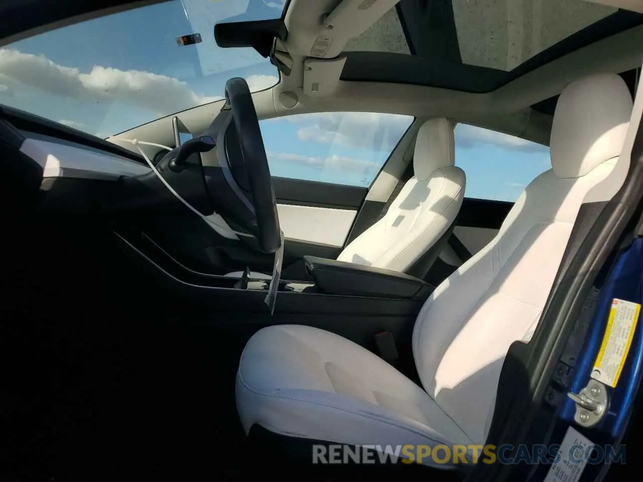 7 Photograph of a damaged car 5YJ3E1EBXKF192501 TESLA MODEL 3 2019