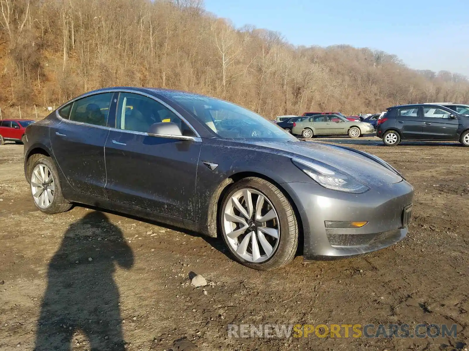 1 Photograph of a damaged car 5YJ3E1EBXKF194586 TESLA MODEL 3 2019