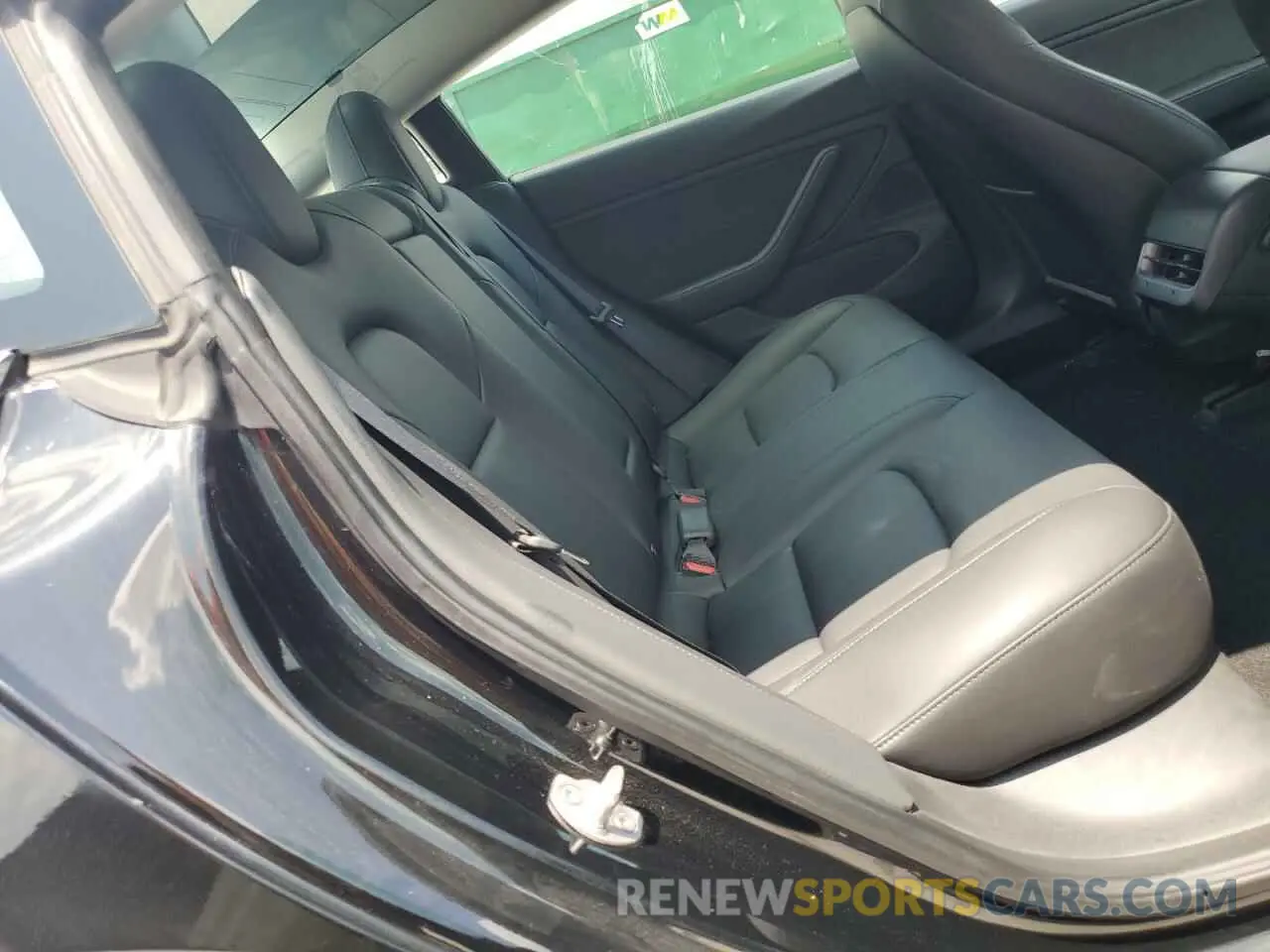 10 Photograph of a damaged car 5YJ3E1EBXKF198945 TESLA MODEL 3 2019