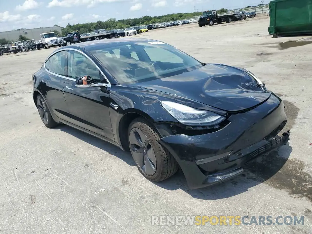 4 Photograph of a damaged car 5YJ3E1EBXKF198945 TESLA MODEL 3 2019