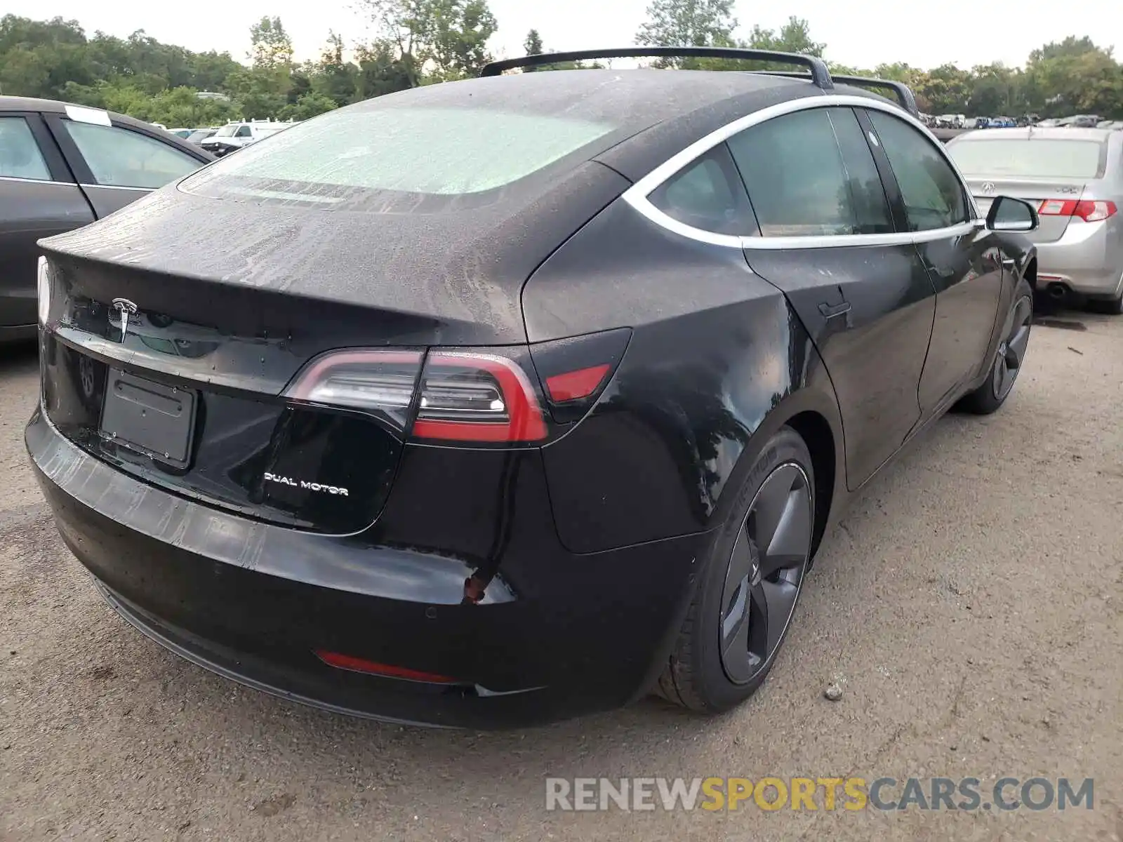 4 Photograph of a damaged car 5YJ3E1EBXKF361285 TESLA MODEL 3 2019