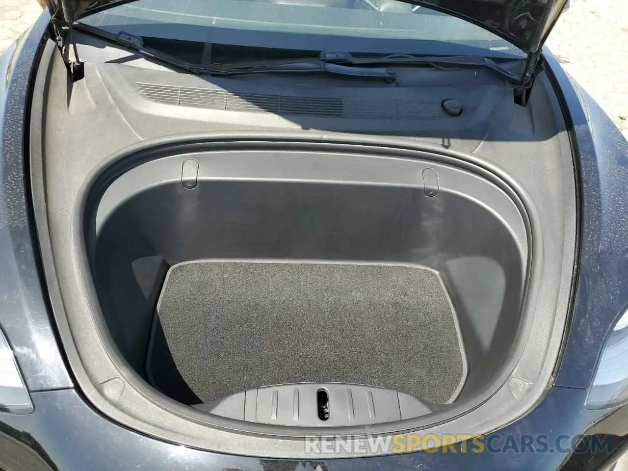 11 Photograph of a damaged car 5YJ3E1EBXKF367992 TESLA MODEL 3 2019
