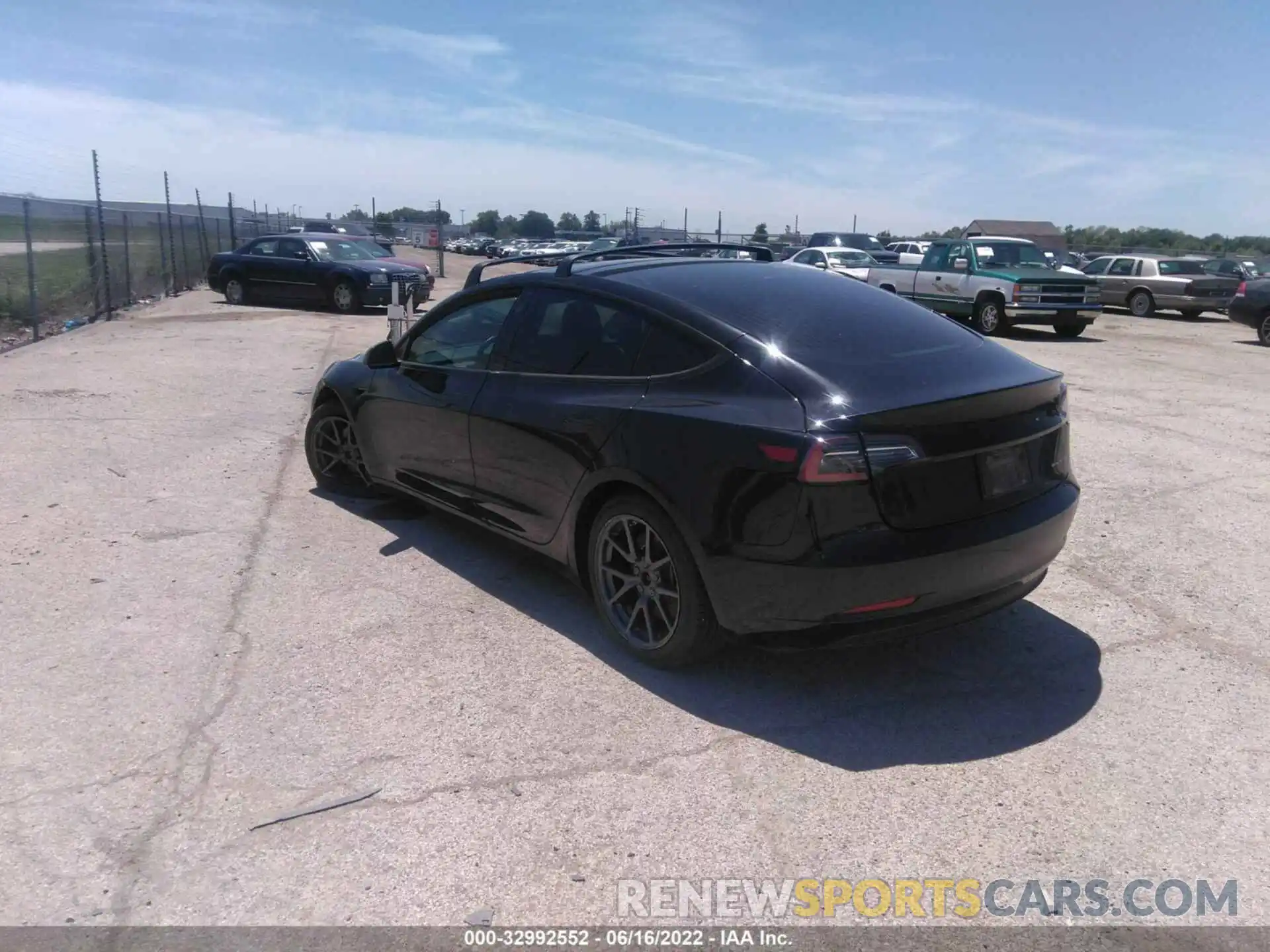 3 Photograph of a damaged car 5YJ3E1EBXKF384646 TESLA MODEL 3 2019