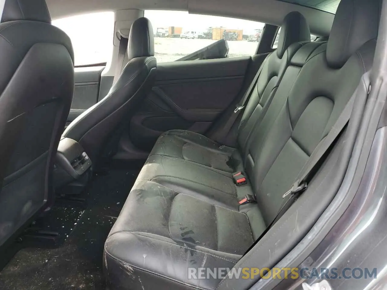 10 Photograph of a damaged car 5YJ3E1EBXKF389362 TESLA MODEL 3 2019