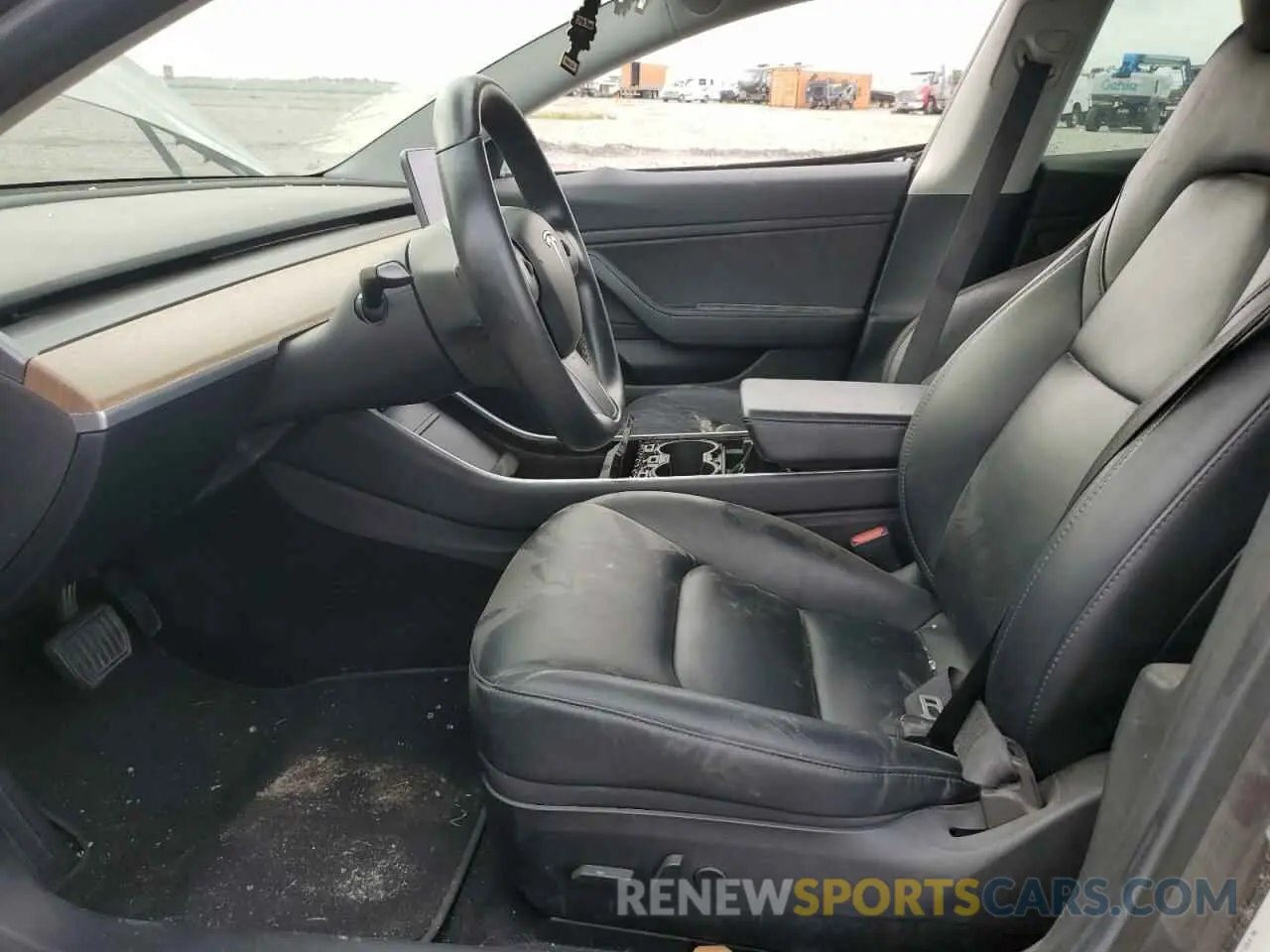 7 Photograph of a damaged car 5YJ3E1EBXKF389362 TESLA MODEL 3 2019
