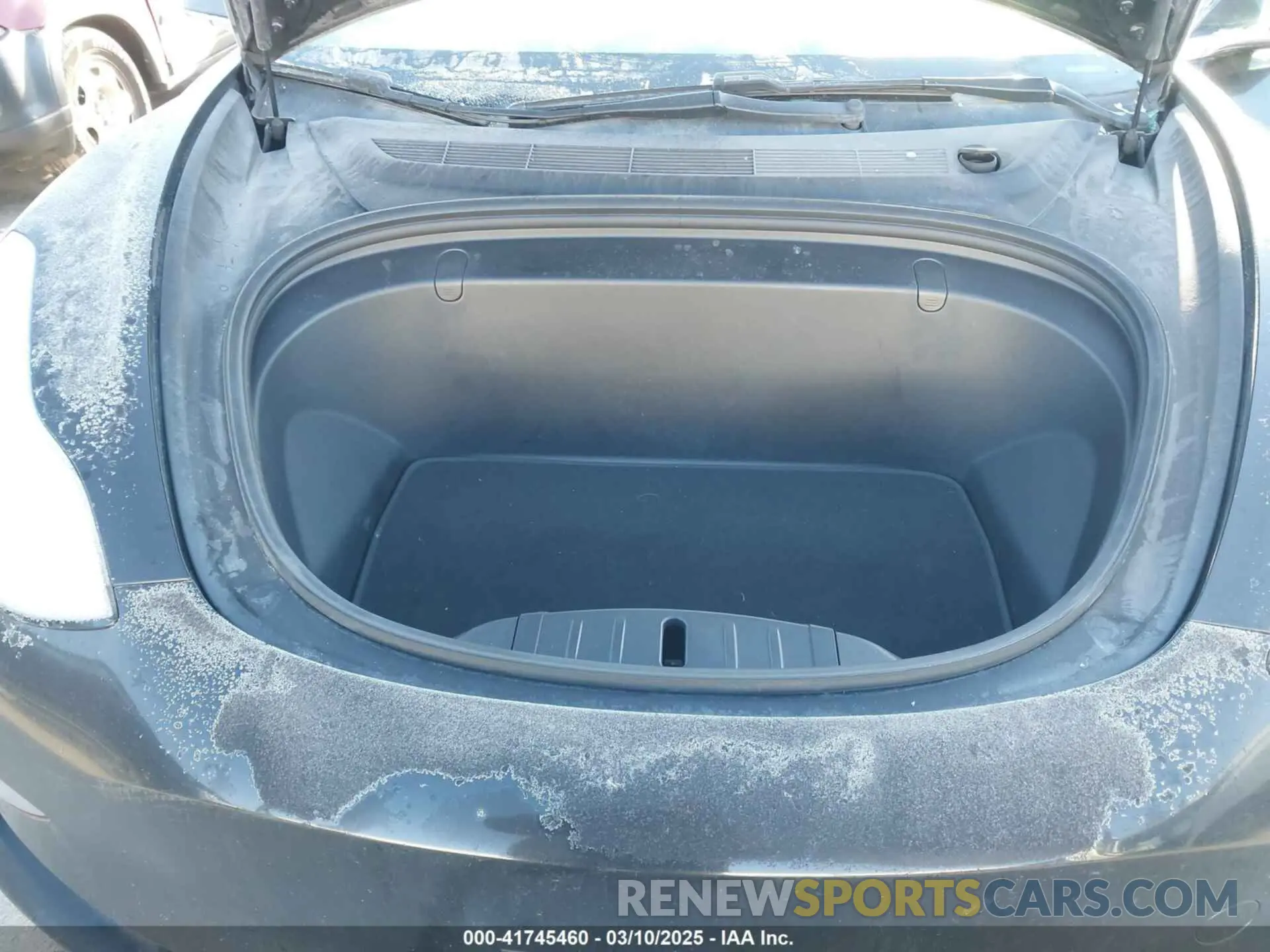10 Photograph of a damaged car 5YJ3E1EBXKF392147 TESLA MODEL 3 2019