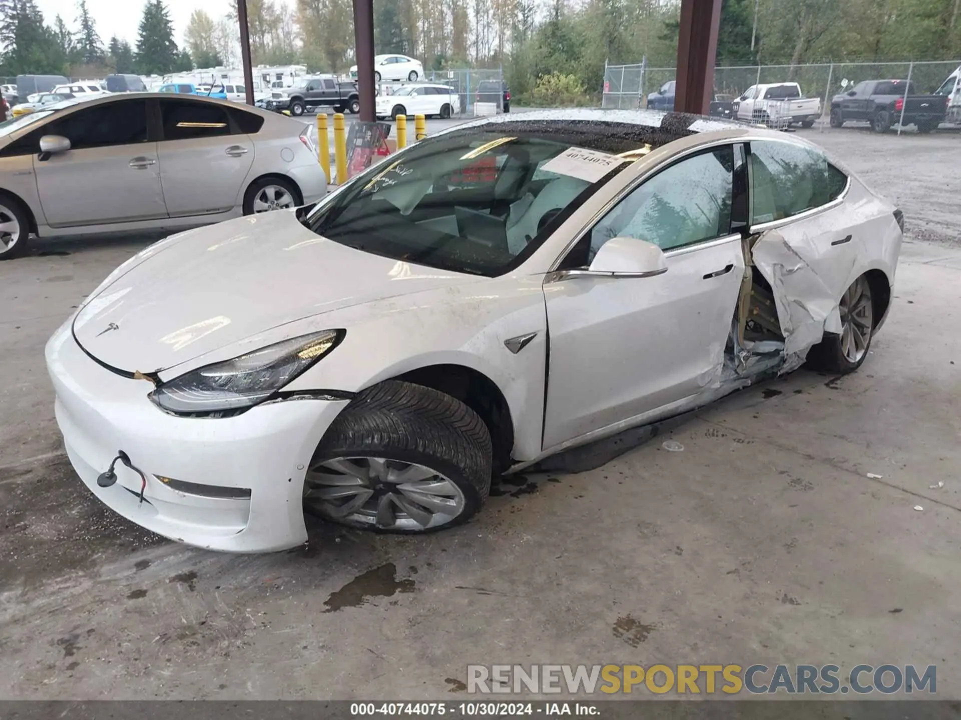 2 Photograph of a damaged car 5YJ3E1EBXKF392519 TESLA MODEL 3 2019
