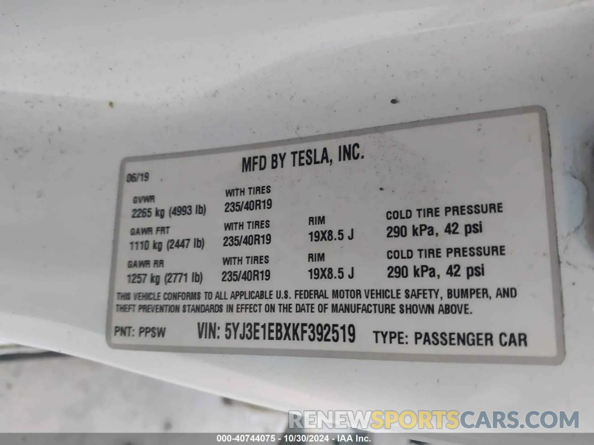 9 Photograph of a damaged car 5YJ3E1EBXKF392519 TESLA MODEL 3 2019