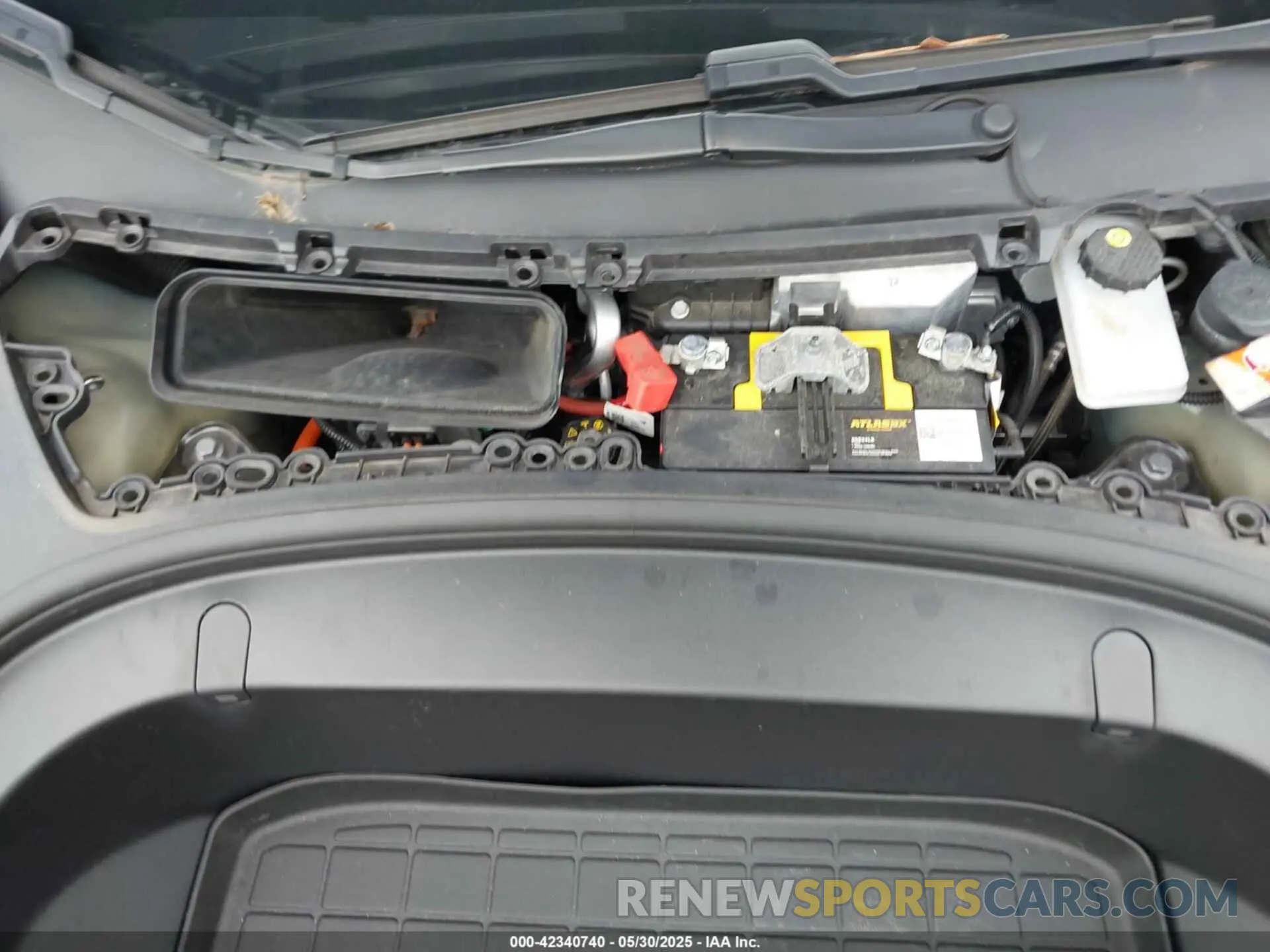 10 Photograph of a damaged car 5YJ3E1EBXKF393900 TESLA MODEL 3 2019