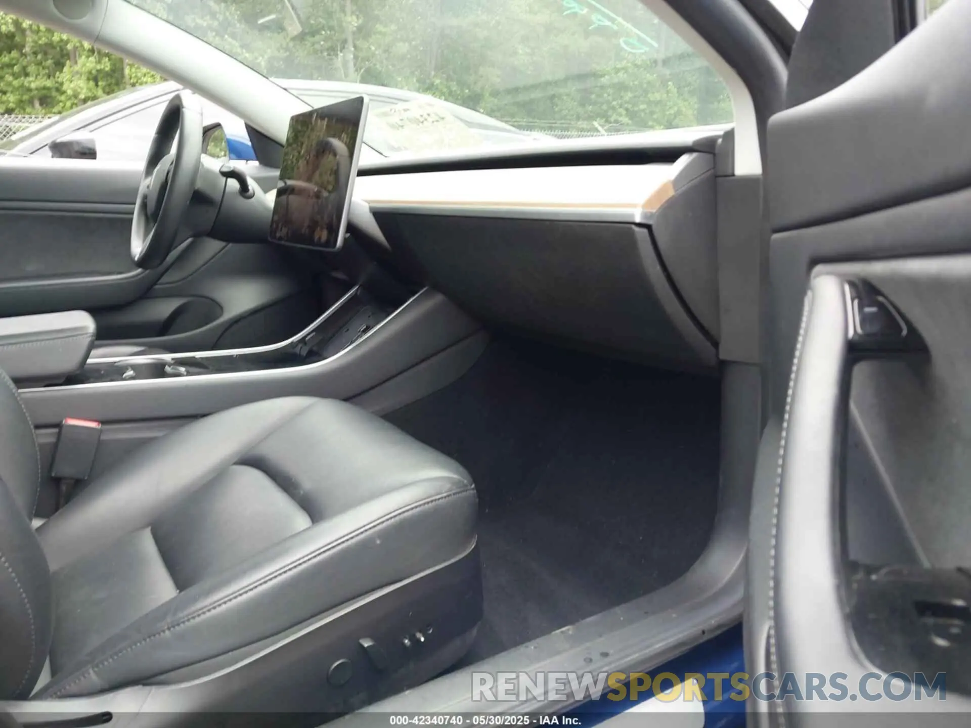 5 Photograph of a damaged car 5YJ3E1EBXKF393900 TESLA MODEL 3 2019